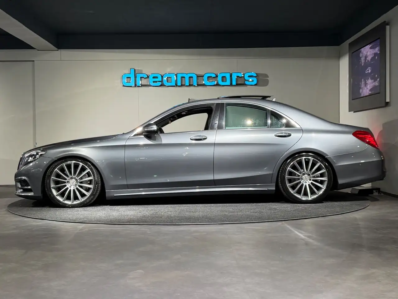 Mercedes-Benz S 350 d 4Matic Aut. / AMG LINE / PANO / LUFT / BURMESTE Bild 15