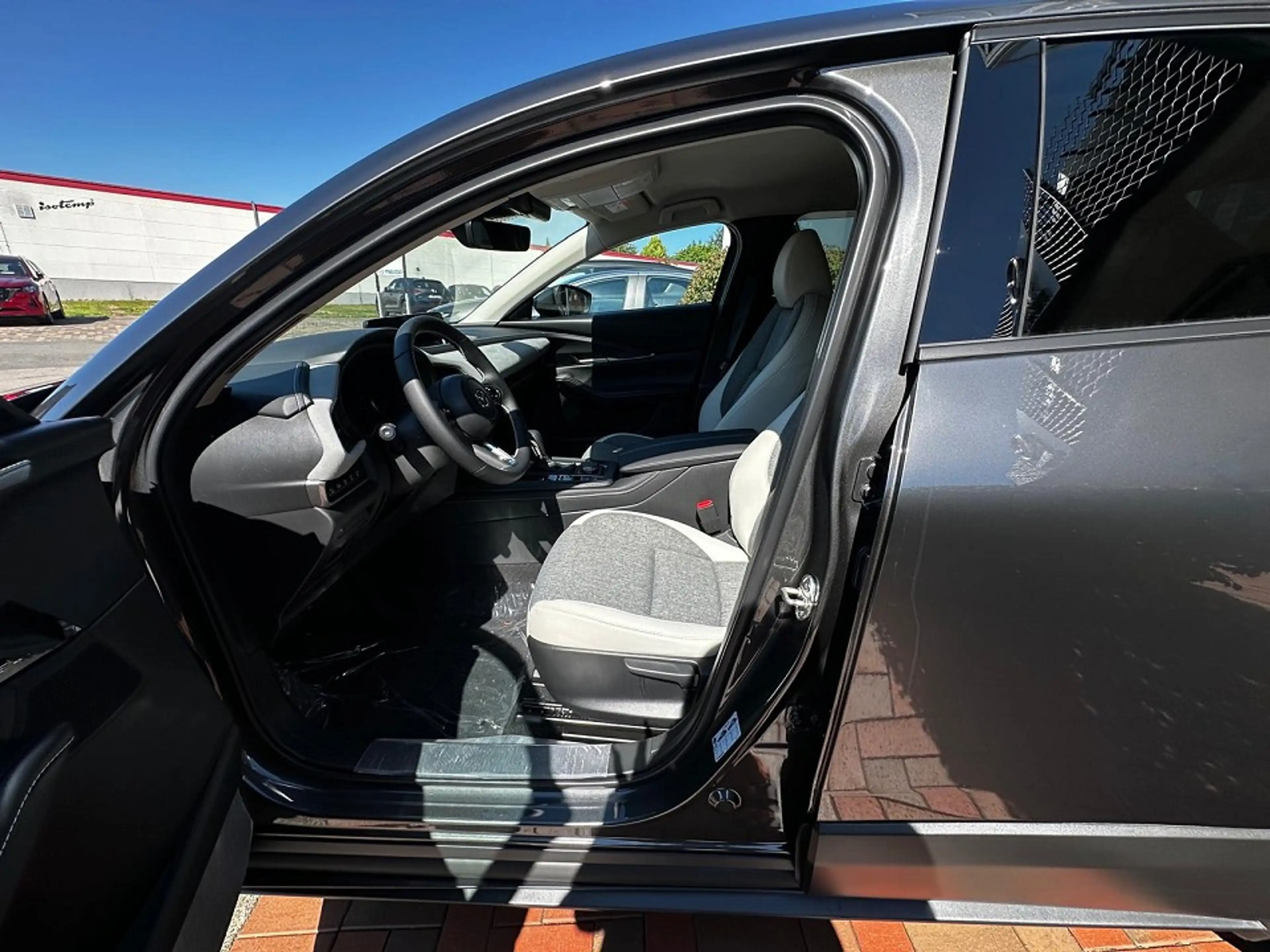 Mazda CX-30 2.5L e-SKYACTIV G Makoto — photo 6