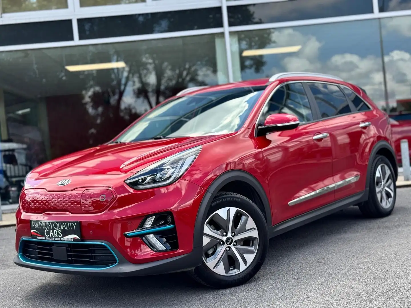 Kia e-Niro e-Niro / 64kWh / COOLED SEAT / MEMORY / CAM / LED - 1