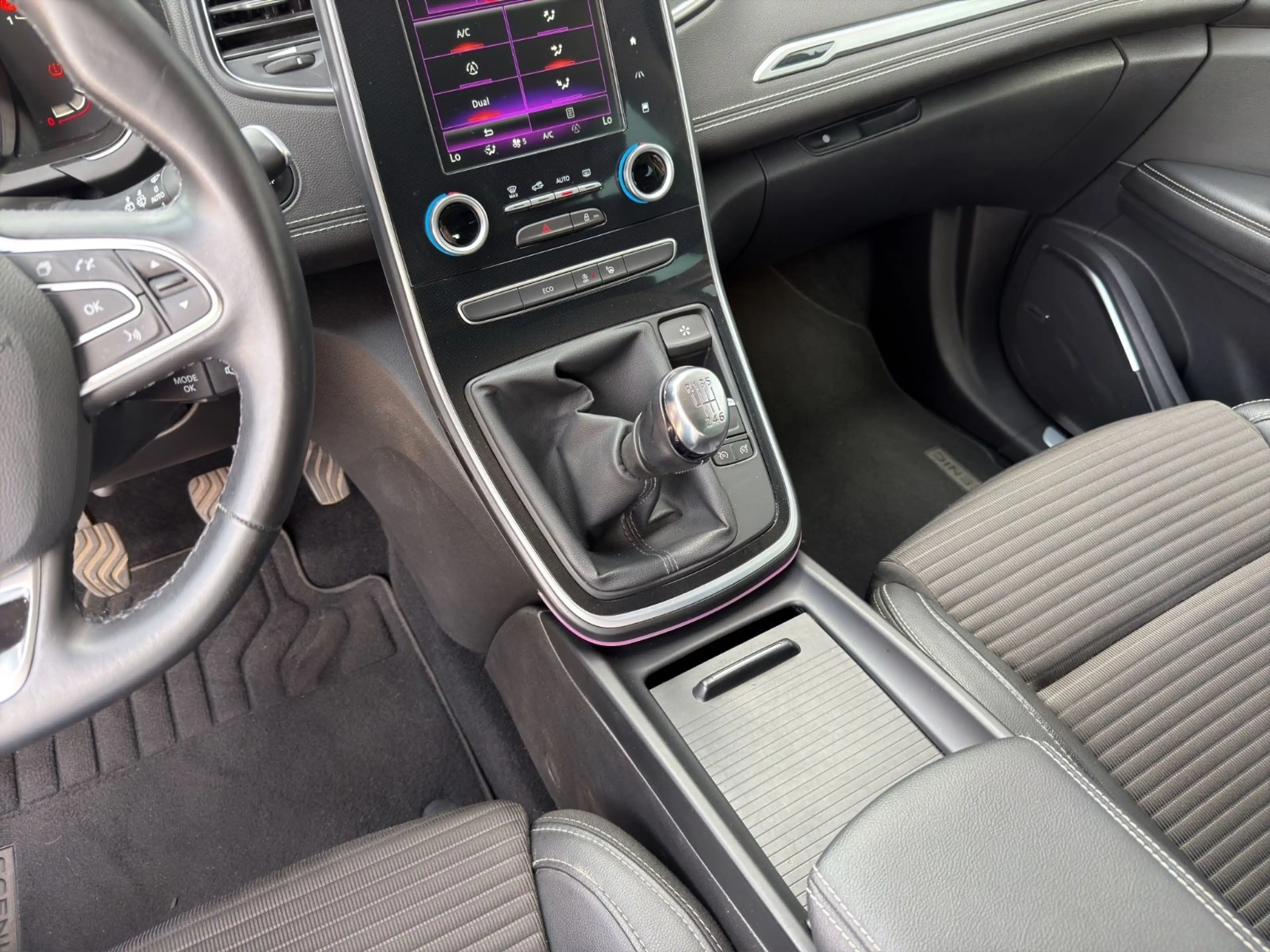 Renault Scenic Bose Edition/Navi/Kamera/20Zoll — photo 15