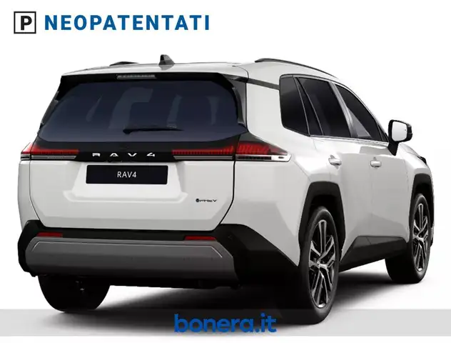 Toyota Rav4 view 4