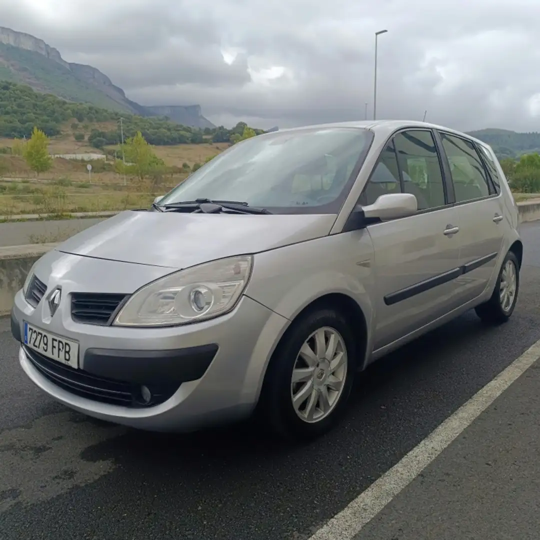 Renault Grand Scenic 1.5DCI Dynamique eco2 Plateado - 1