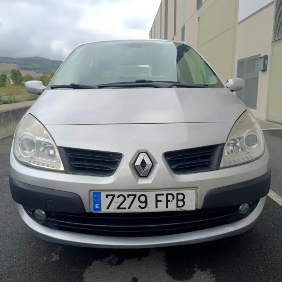 Renault Grand Scenic 1.5DCI Dynamique eco2 Plateado - 2