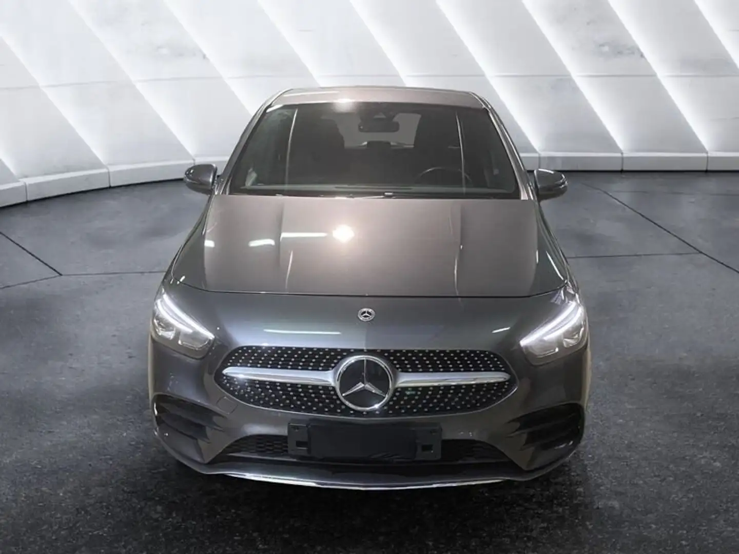 Mercedes-Benz B 180 B 180 d Automatic Premium Gris - 2