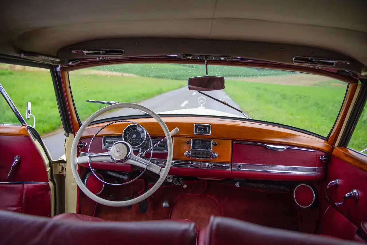 Mercedes-Benz 300 Adenauer Cabrio D, foto 4