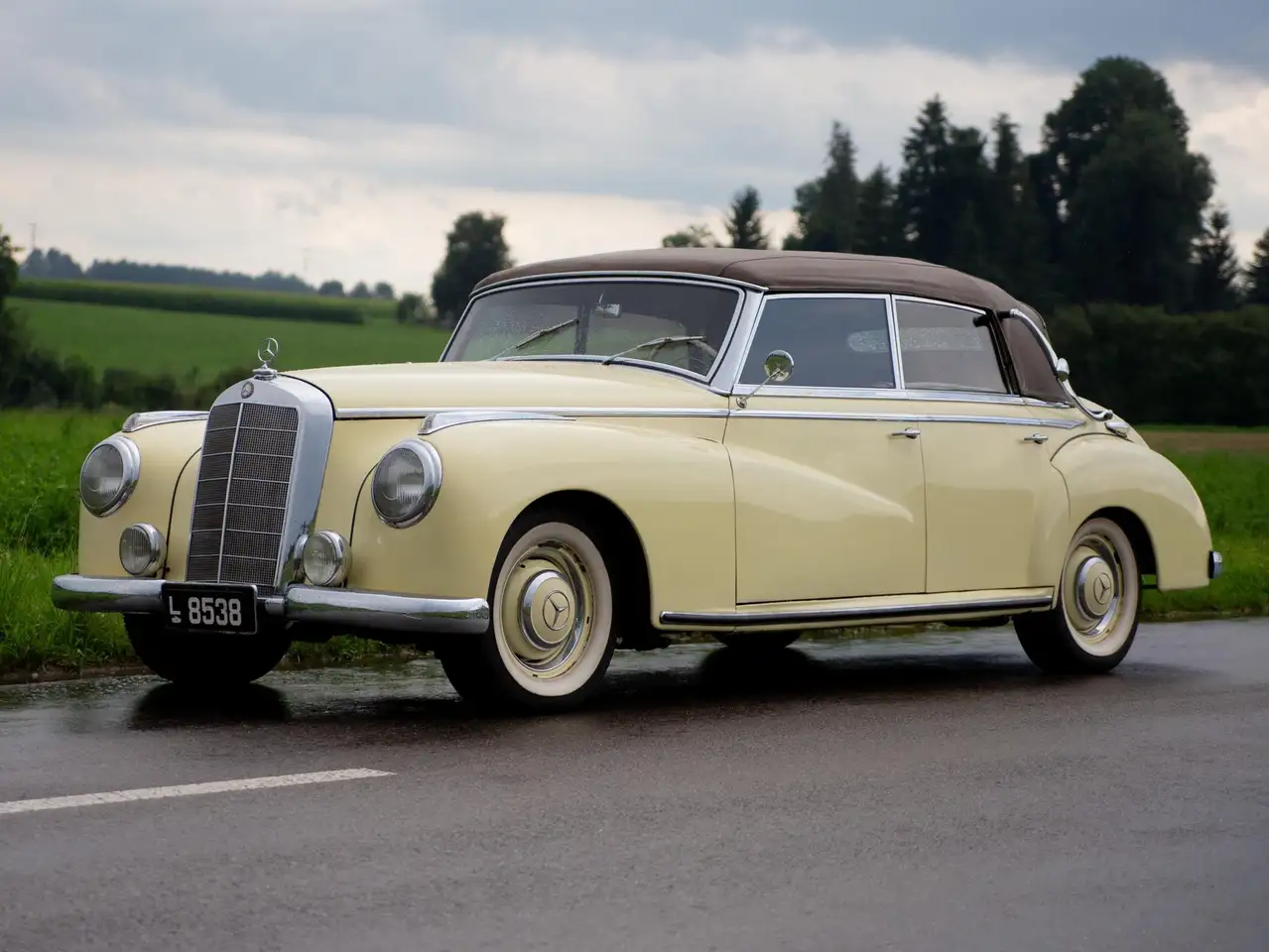 Mercedes-Benz 300 Adenauer Cabrio D, foto 3