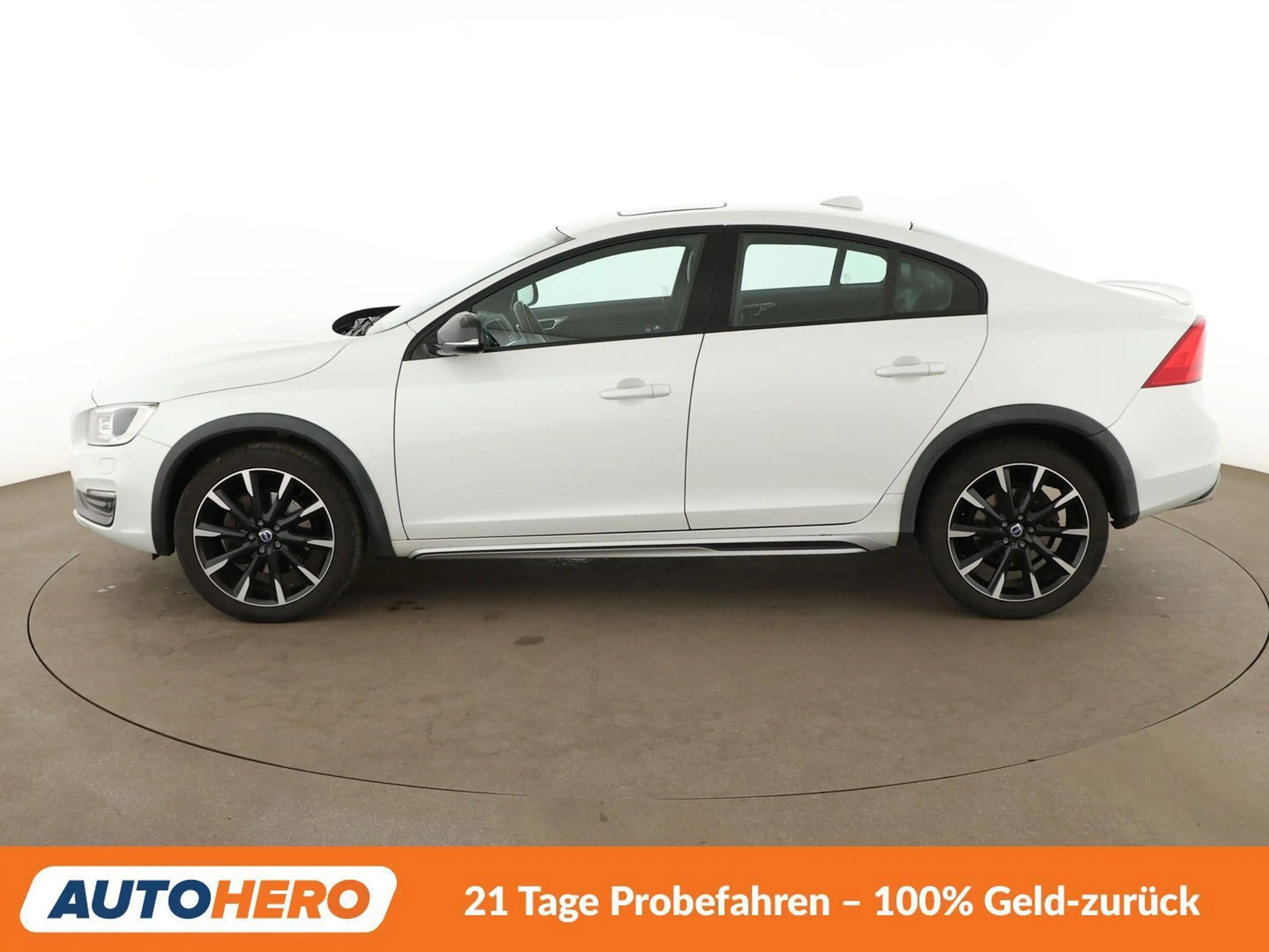 Volvo S60 Cross Country 2.0 D4 Summum Aut.*NAV*ACC*CAM*PDC*SHZ*ALU*KLIMA* — photo 3