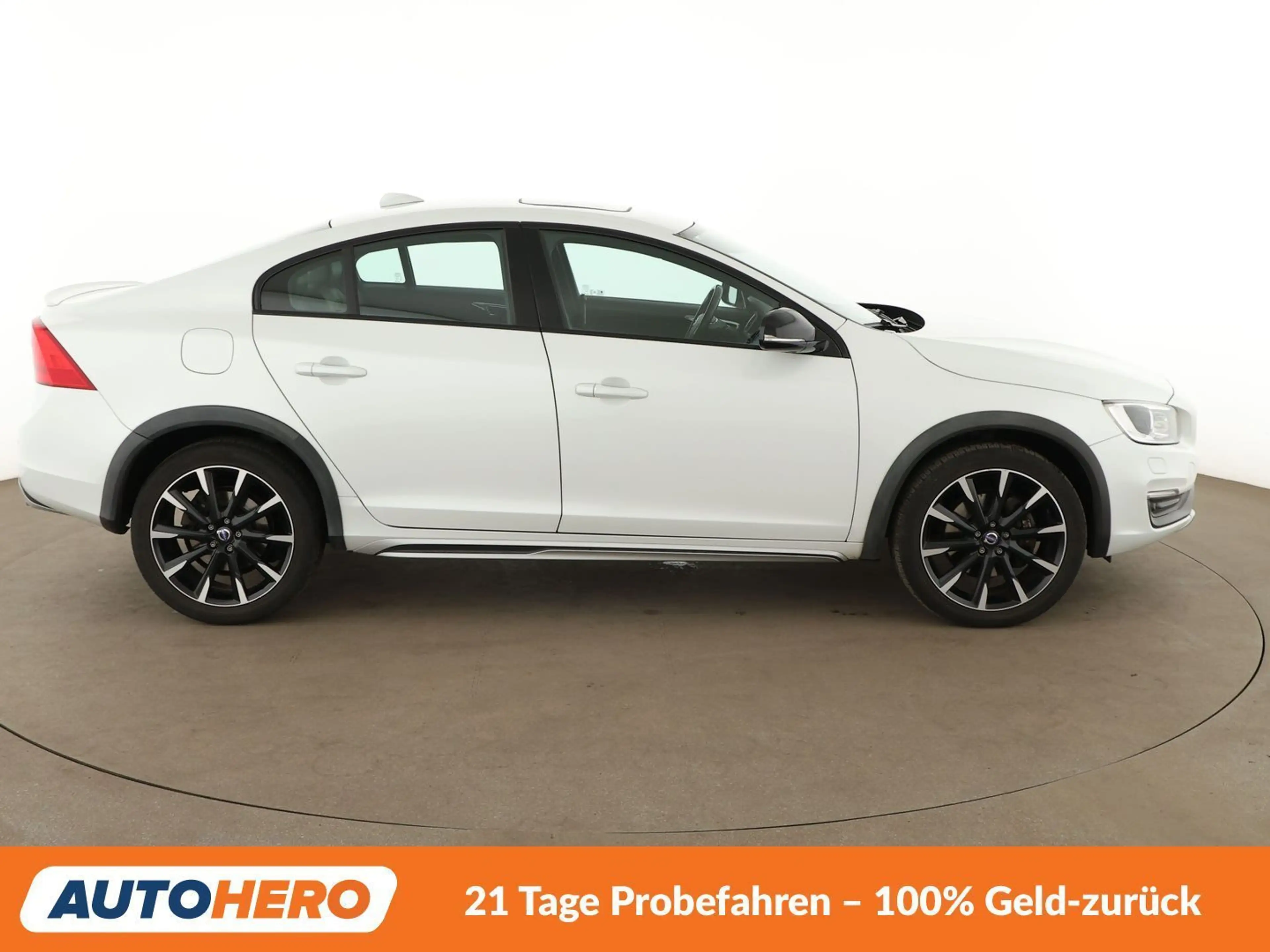 Volvo S60 Cross Country 2.0 D4 Summum Aut.*NAV*ACC*CAM*PDC*SHZ*ALU*KLIMA* — photo 7