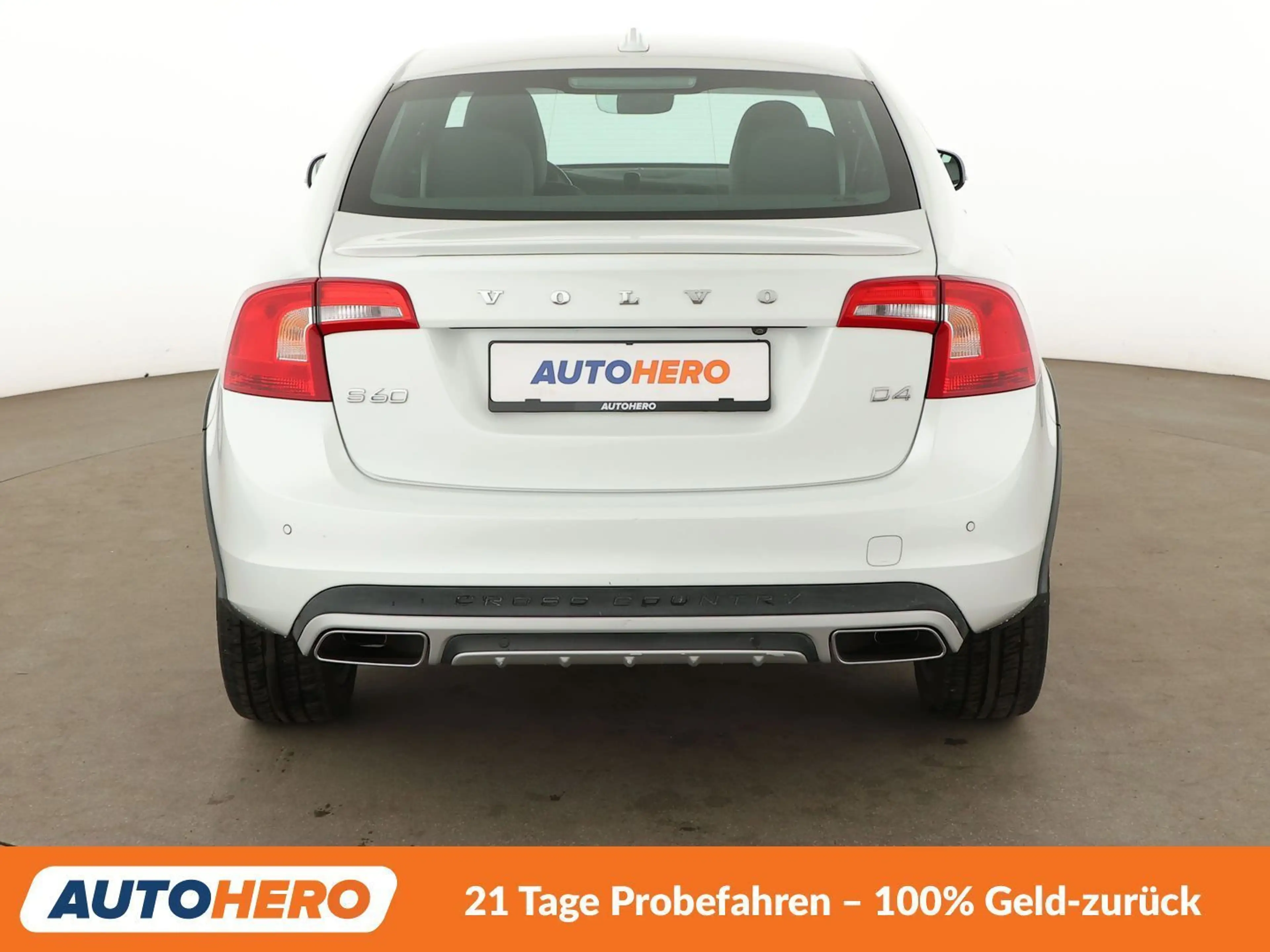 Volvo S60 Cross Country 2.0 D4 Summum Aut.*NAV*ACC*CAM*PDC*SHZ*ALU*KLIMA* — photo 5