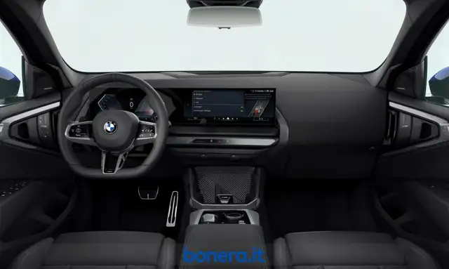 BMW X3 view 4