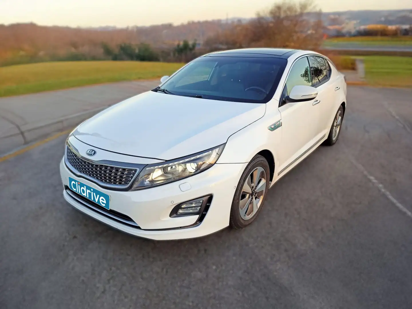 Kia Optima 2.0 HEV Emotion Aut. Beyaz - 2