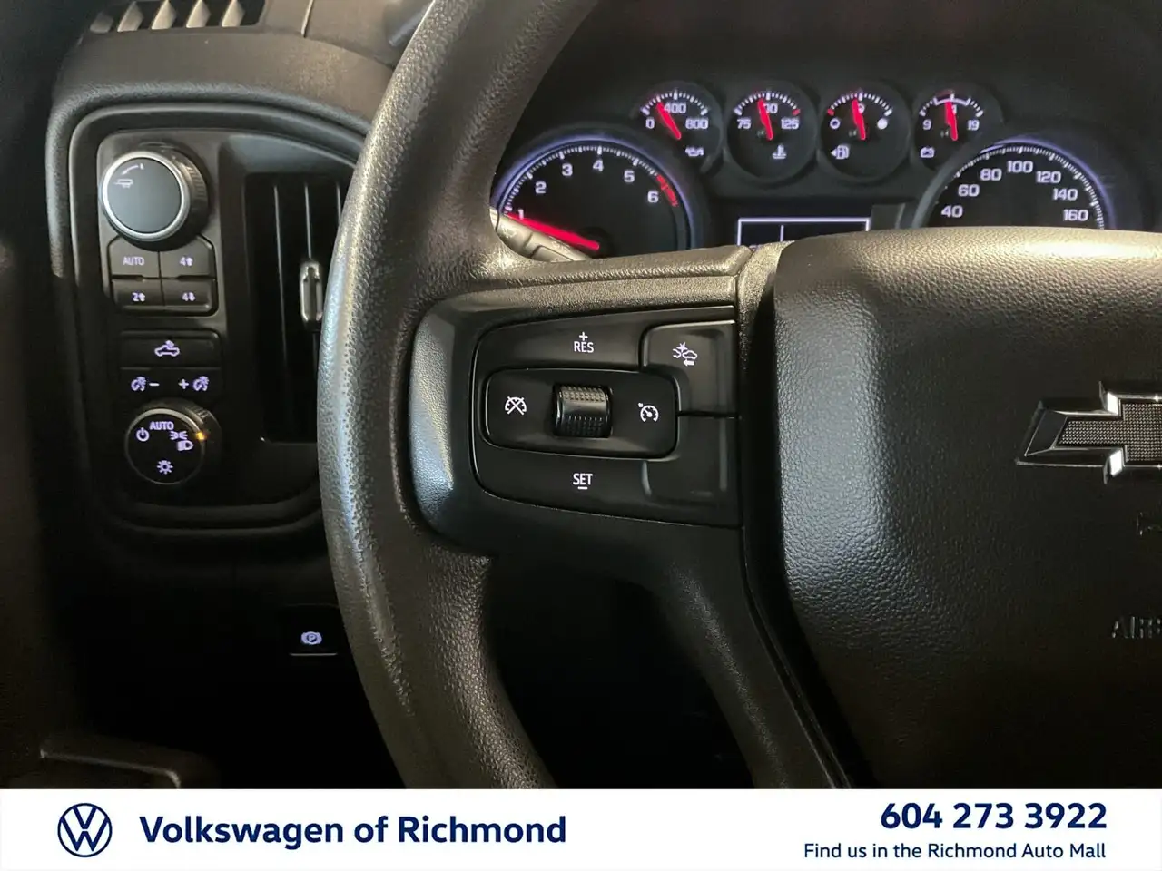Chevrolet Silverado 1500 снимка Chevrolet Silverado 1500