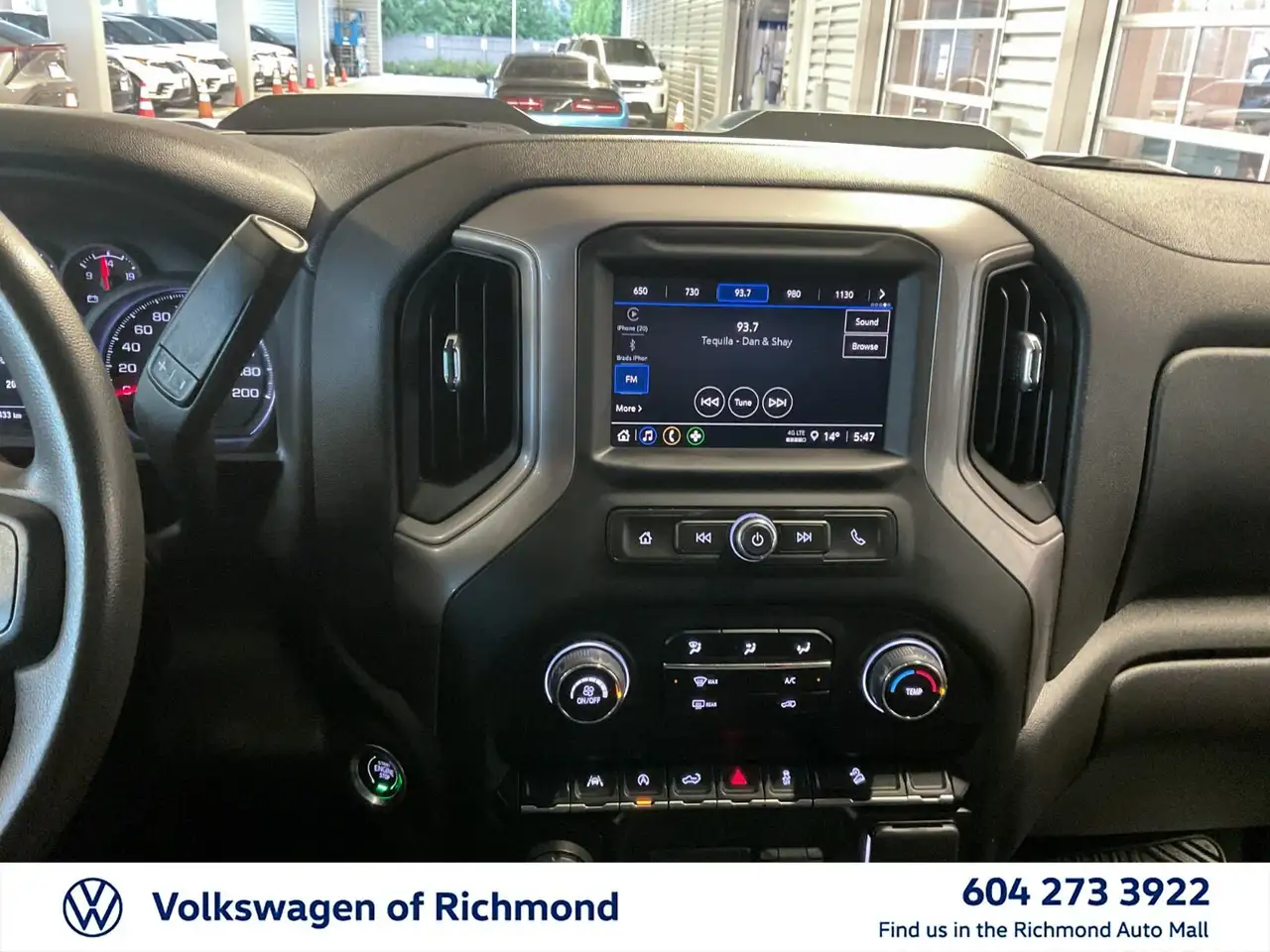 Chevrolet Silverado 1500 снимка Chevrolet Silverado 1500