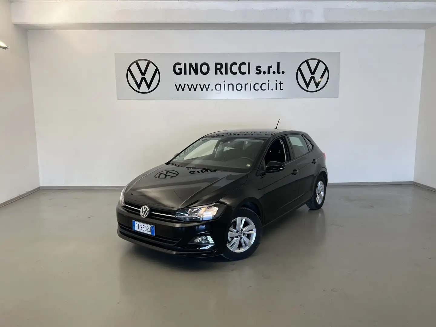 Volkswagen Polo 1.0 MPI 5p. Comfortline BlueMotion Technology Zwart - 1