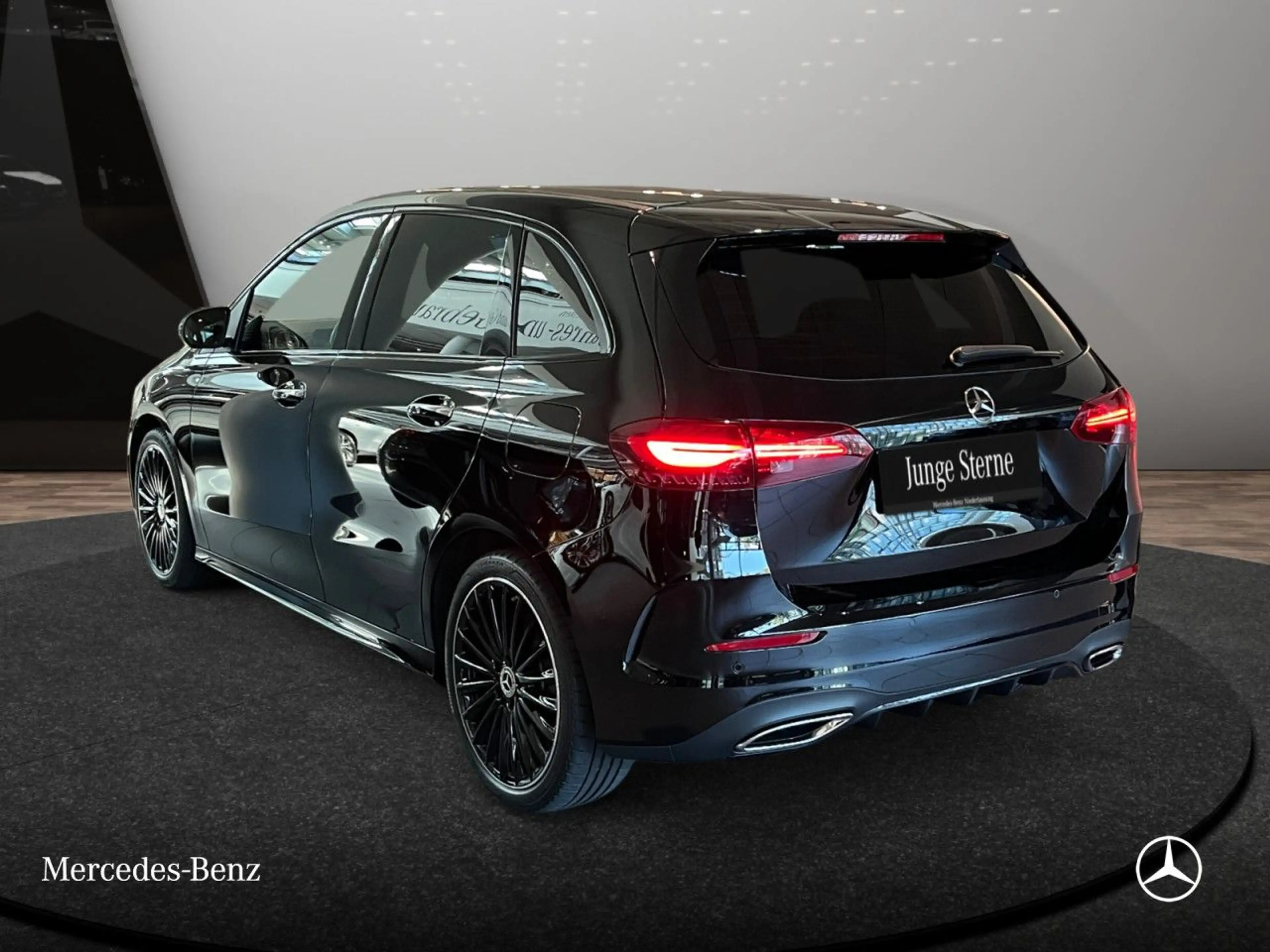 Mercedes-Benz B 250 e AMG+NIGHT+360°+MULTIBEAM+TOTW+KEYLESS+8G — photo 10