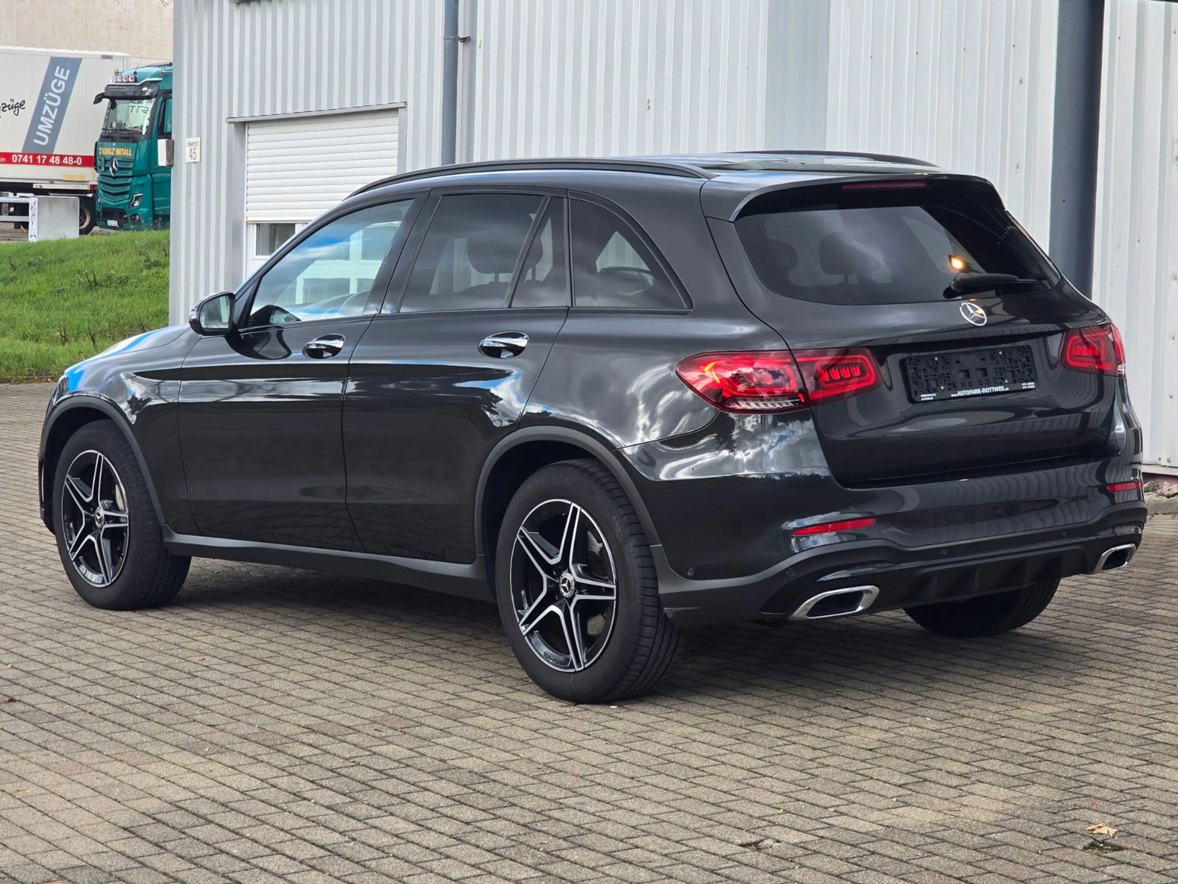 Mercedes-Benz GLC 200 /AMG-LINE/NIGHT/LED/BURMESTER/AMBIENTE — photo 6
