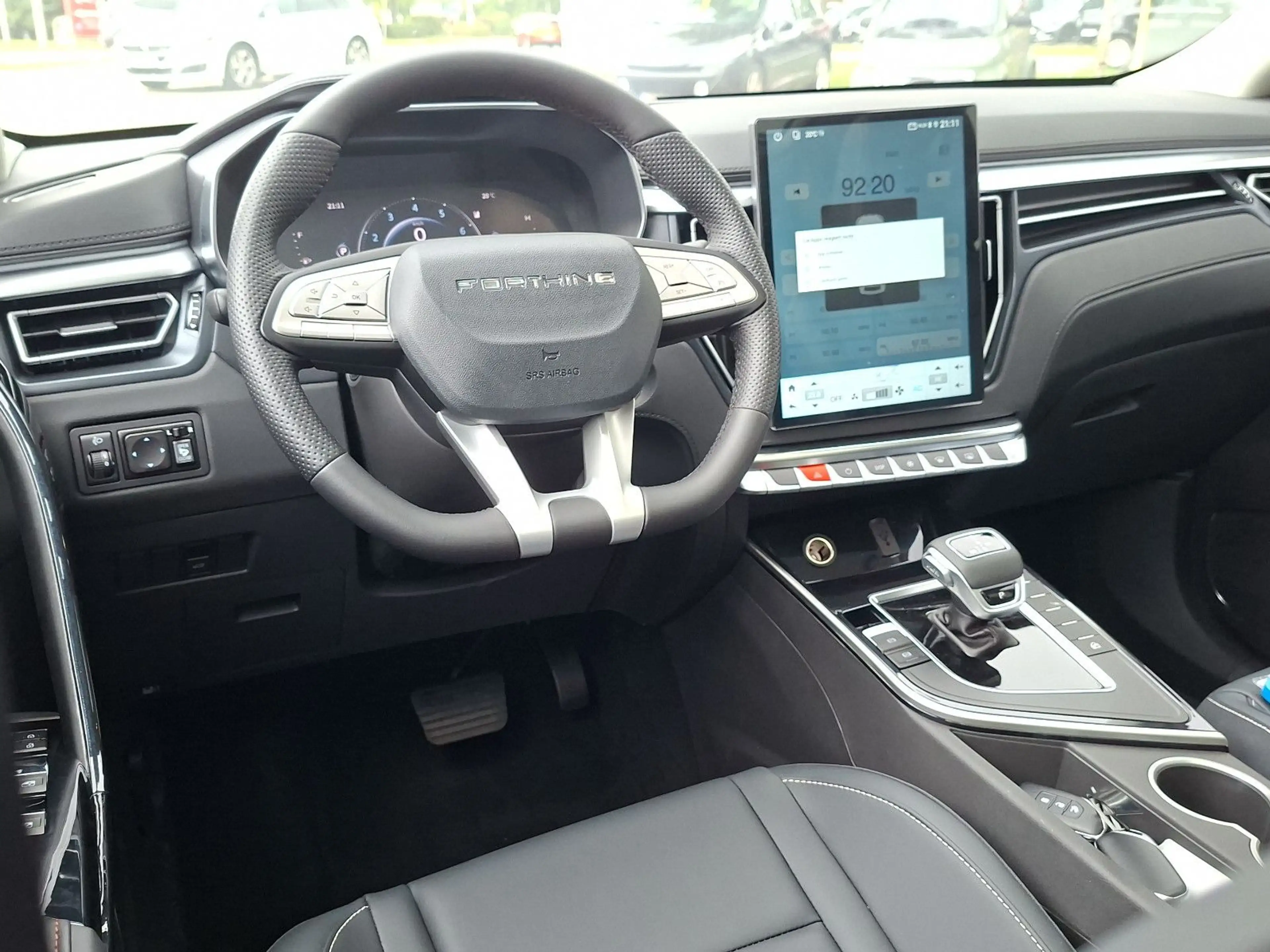 DFM Forthing 3 170 Automatik Pano Sitzheizung — photo 8