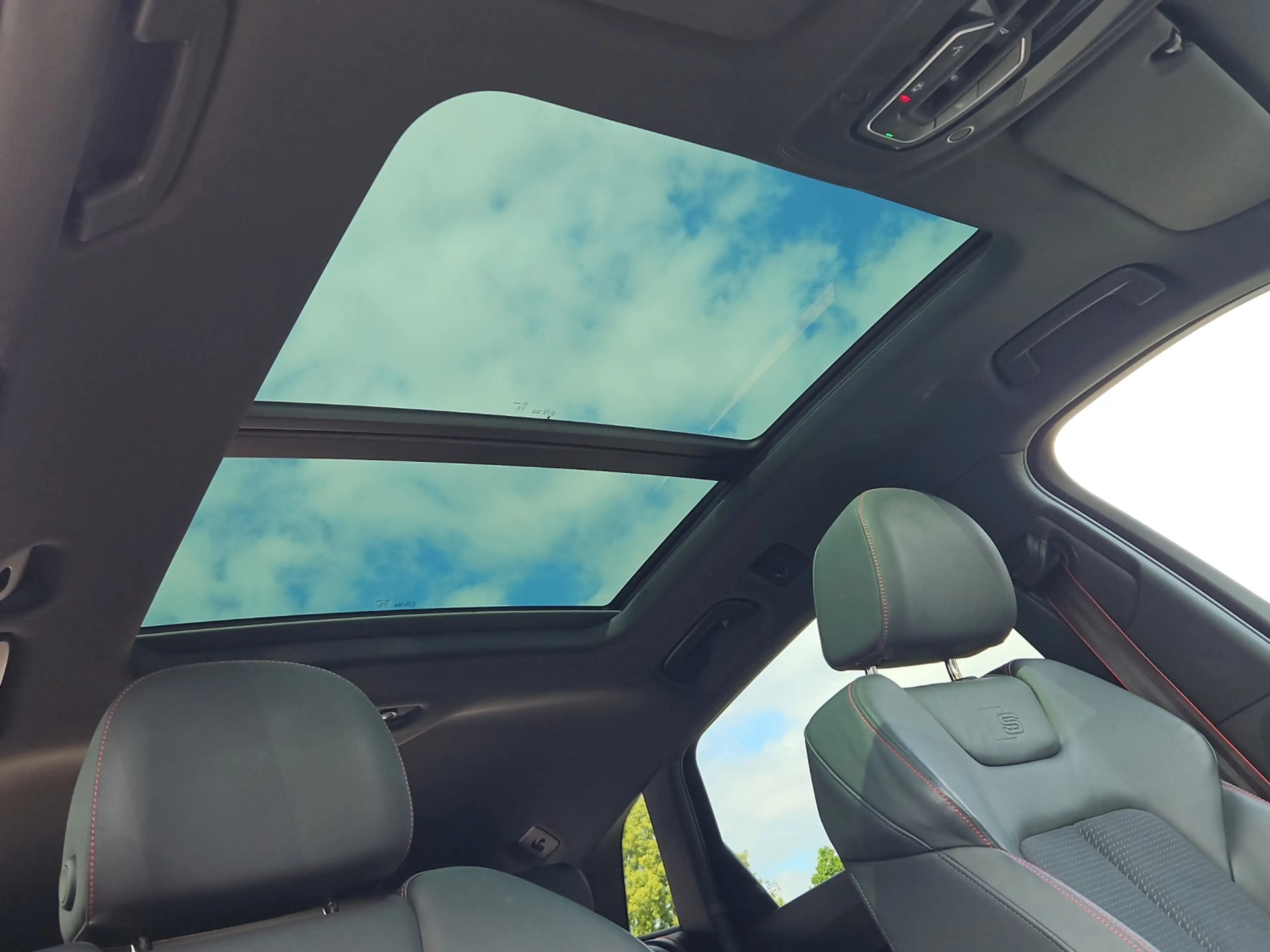 Audi Q8 e-tron 50 quattro S line NaviPlus Matrix 22-Zoll Pano ... — photo 14