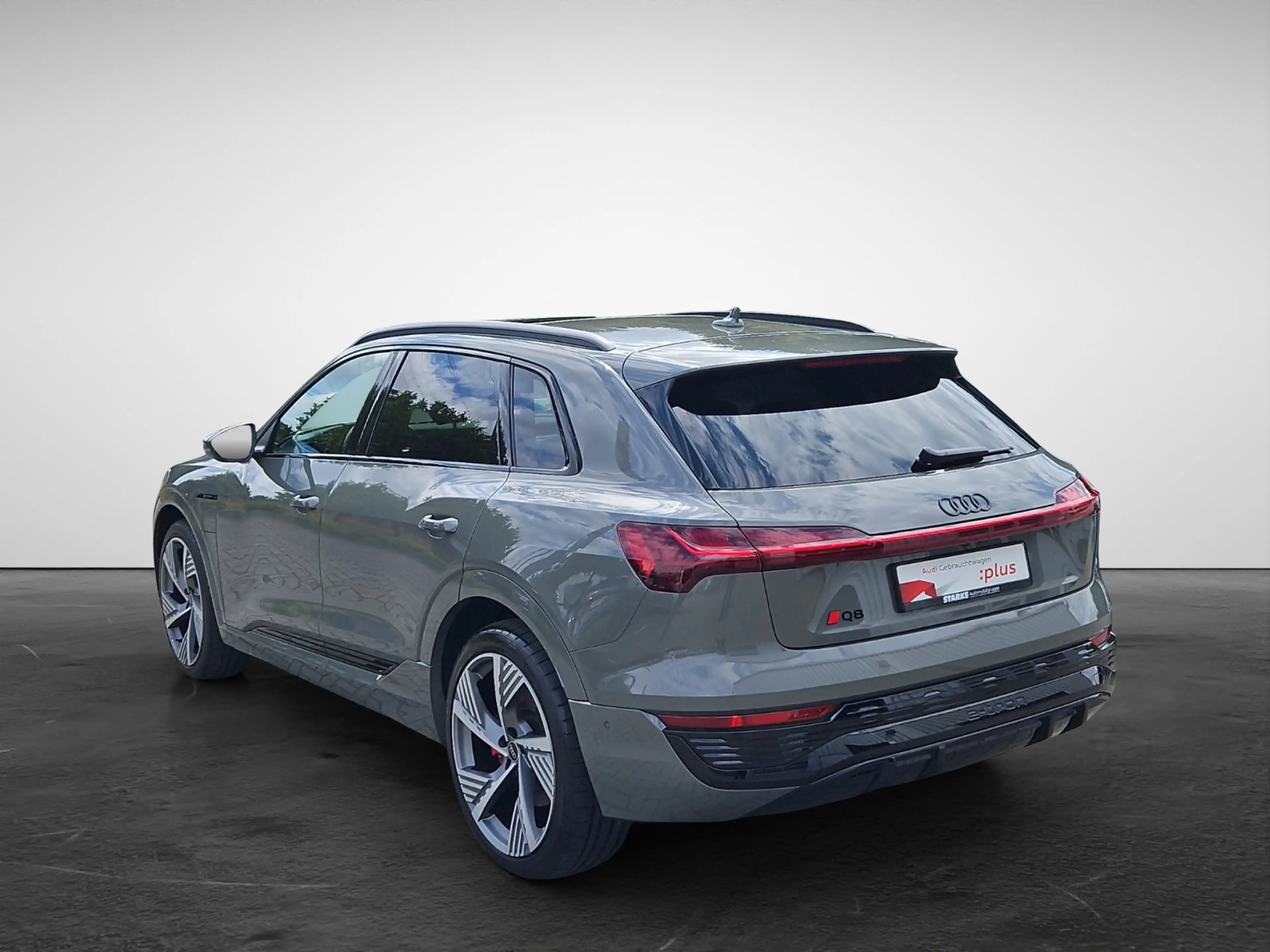 Audi Q8 e-tron 50 quattro S line NaviPlus Matrix 22-Zoll Pano ... — photo 4