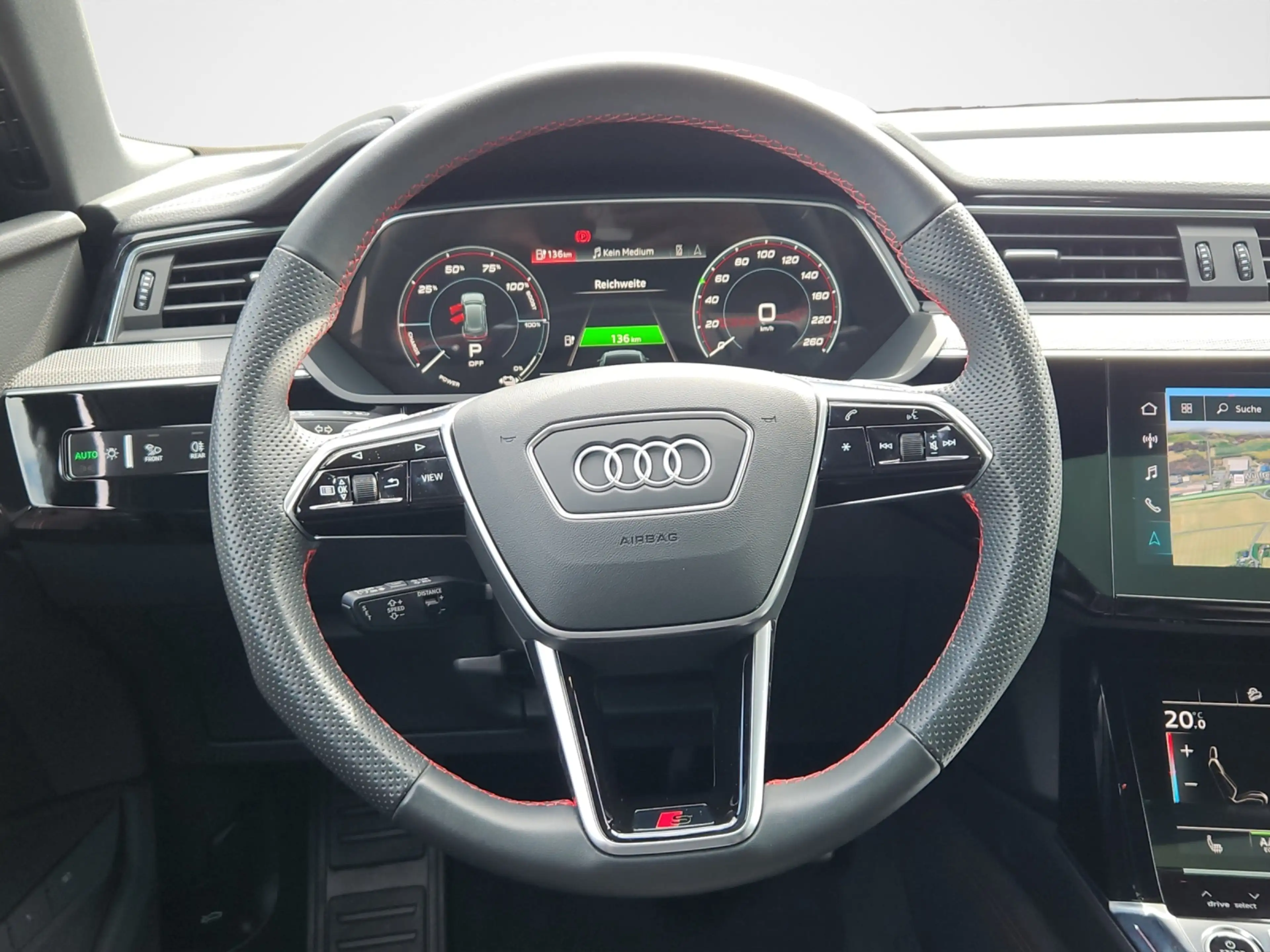 Audi Q8 e-tron 50 quattro S line NaviPlus Matrix 22-Zoll Pano ... — photo 9