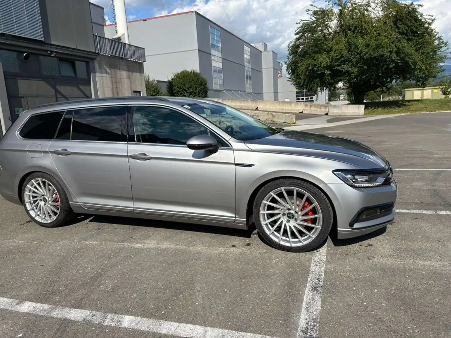 Volkswagen Passat Passat Comfortline 2,0 TDI DSG Comfortline Grau - 1