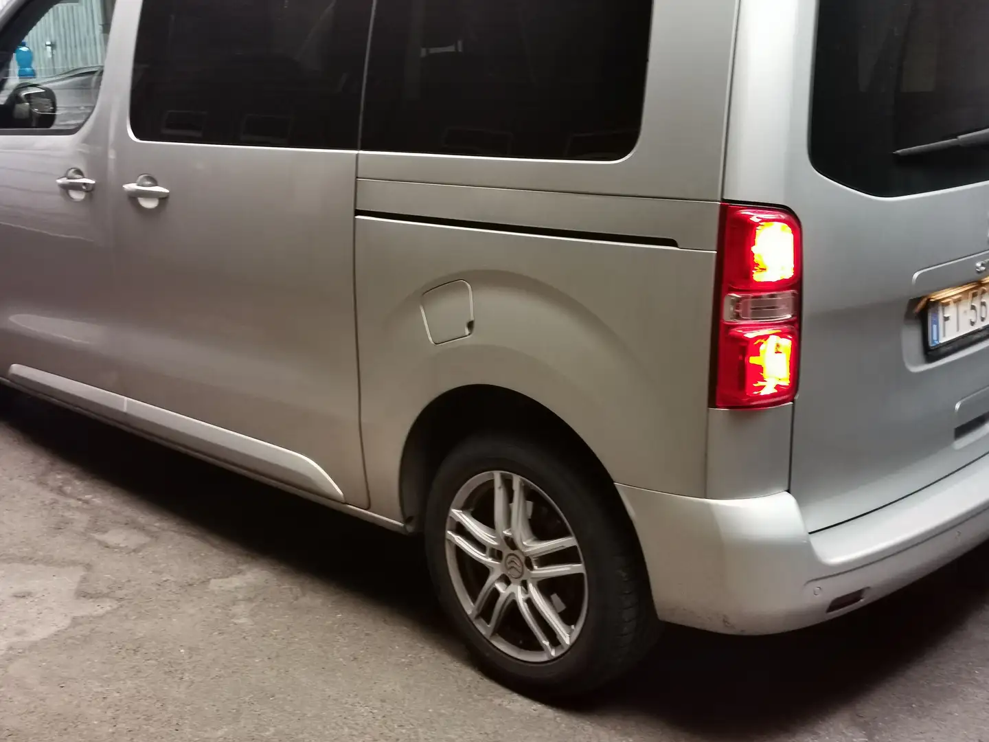 Citroen Spacetourer Medium Feel Срібний - 2