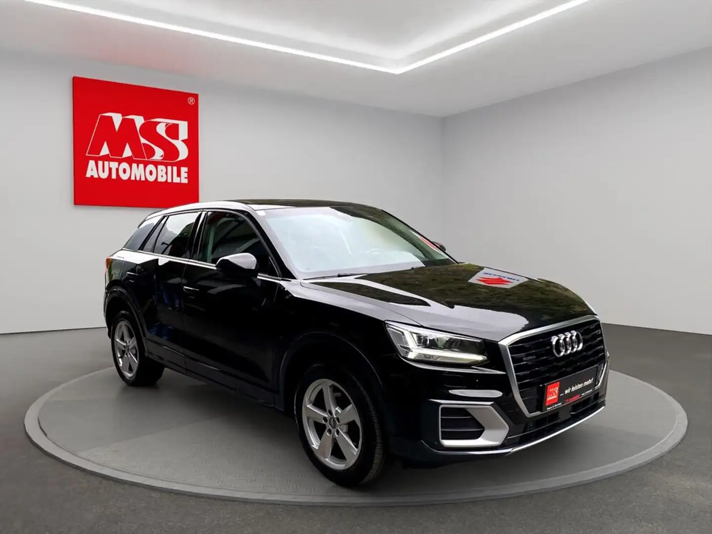 Audi Q2 quattro sport, AHK , Schiebedach Zwart - 1