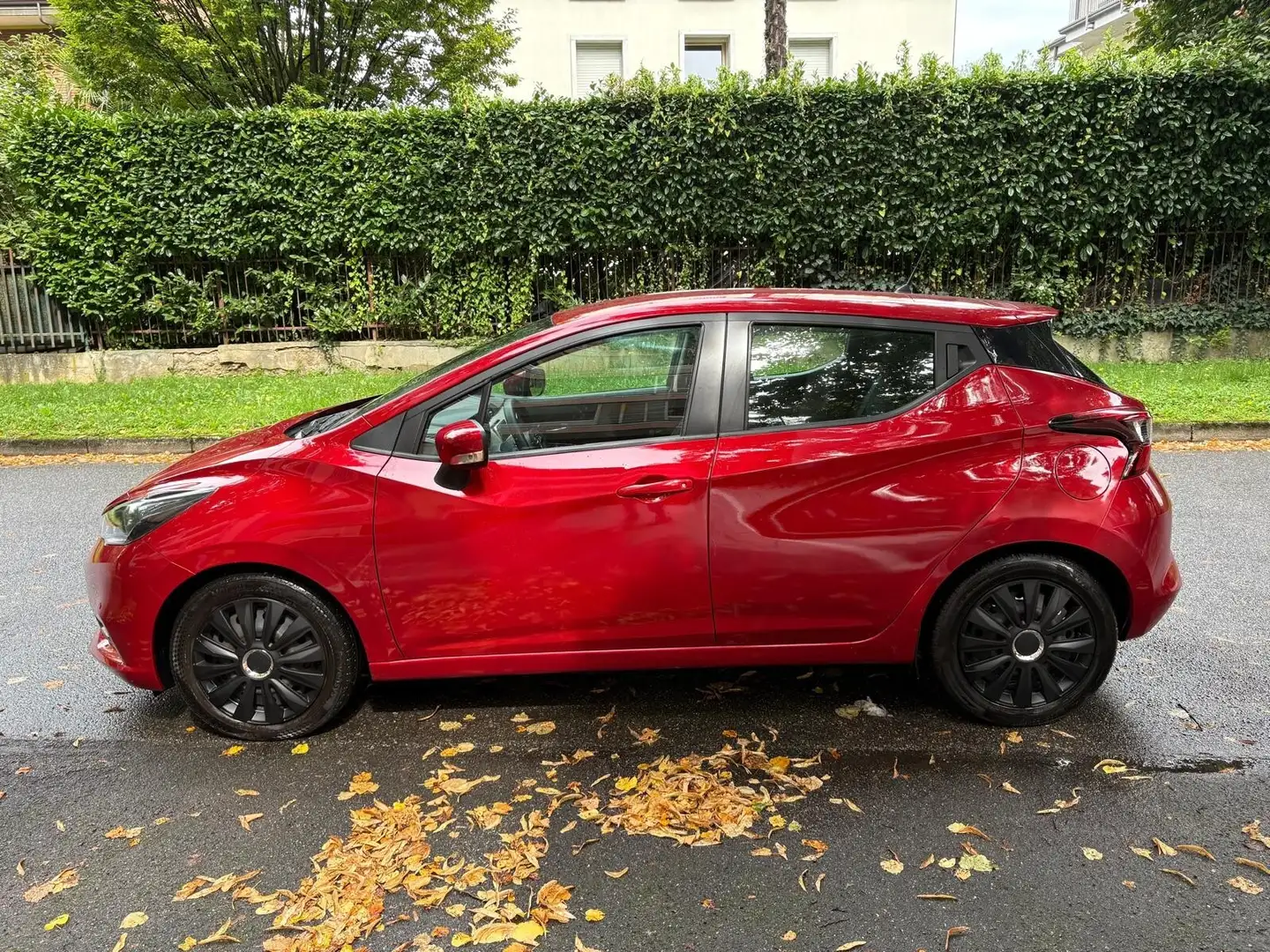 Nissan Micra Micra IG-T 92 5 porte Tekna Rosso - 2
