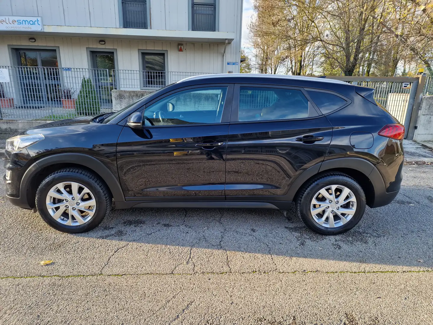 Hyundai TUCSON Tucson 1.6 crdi Exellence Premium Pack 2wd 115cv Nero - 2