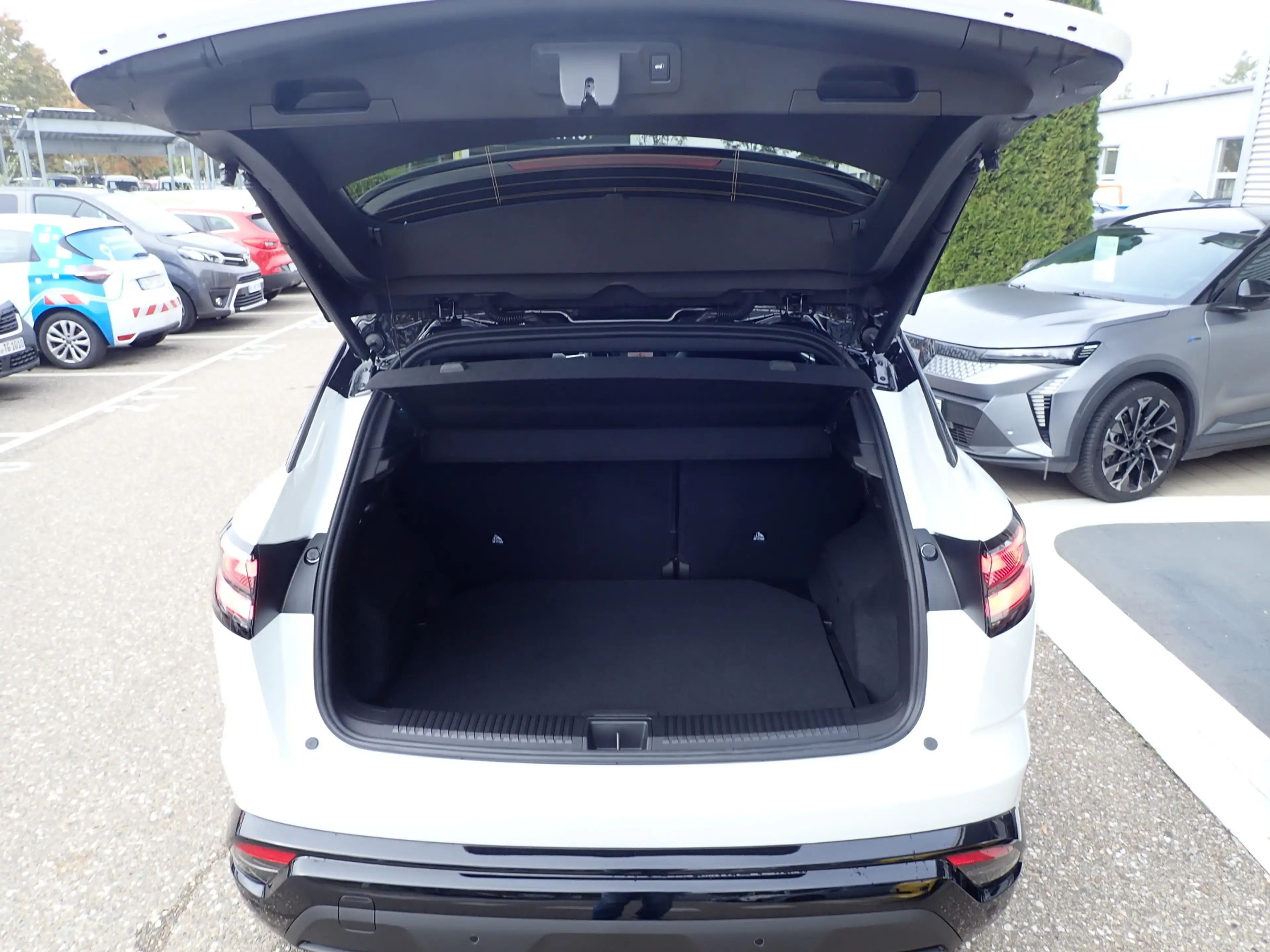 Renault Austral Esprit Alpine Mild Hybrid 150 Automatik — photo 6