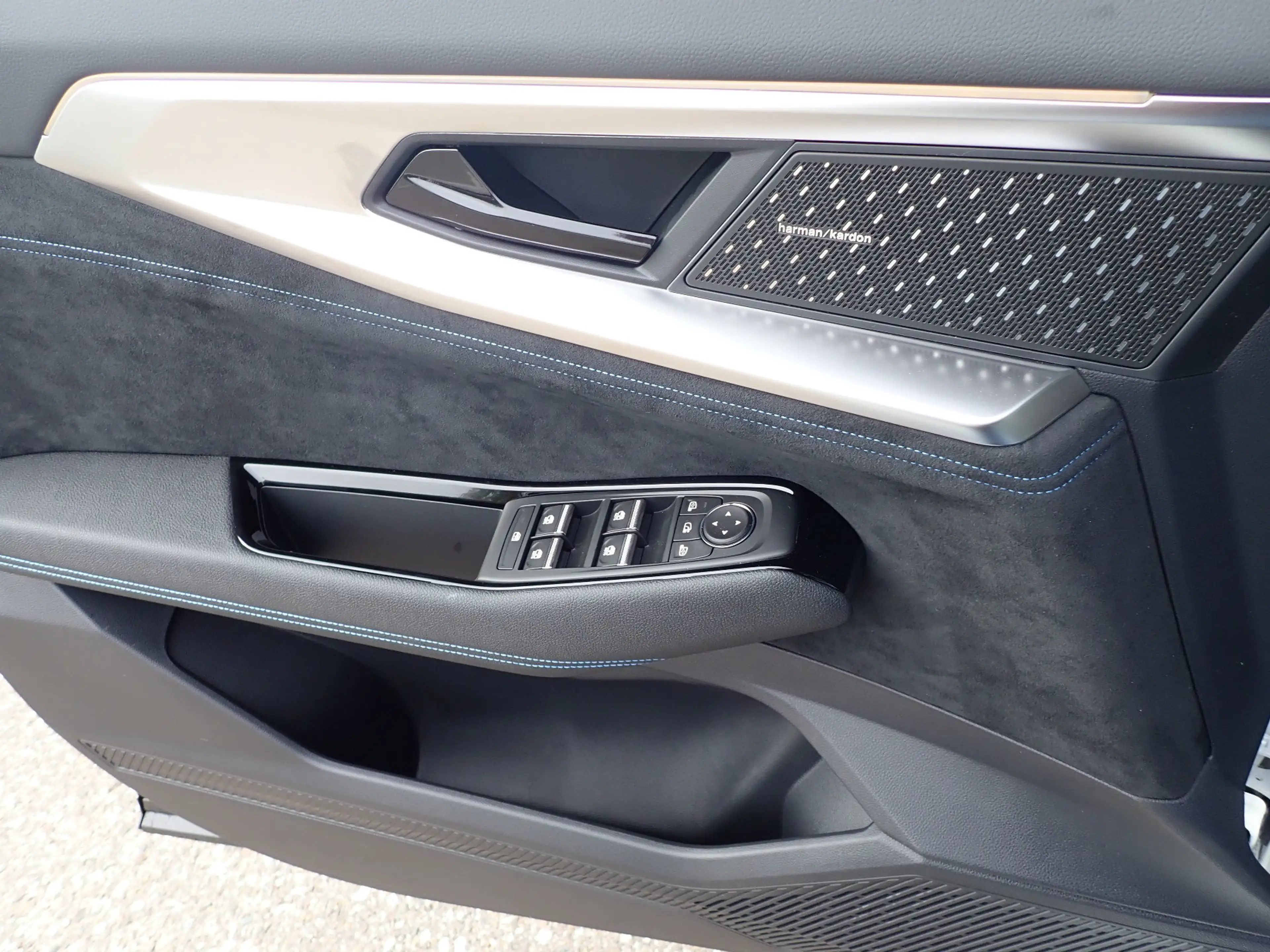 Renault Austral Esprit Alpine Mild Hybrid 150 Automatik — photo 15