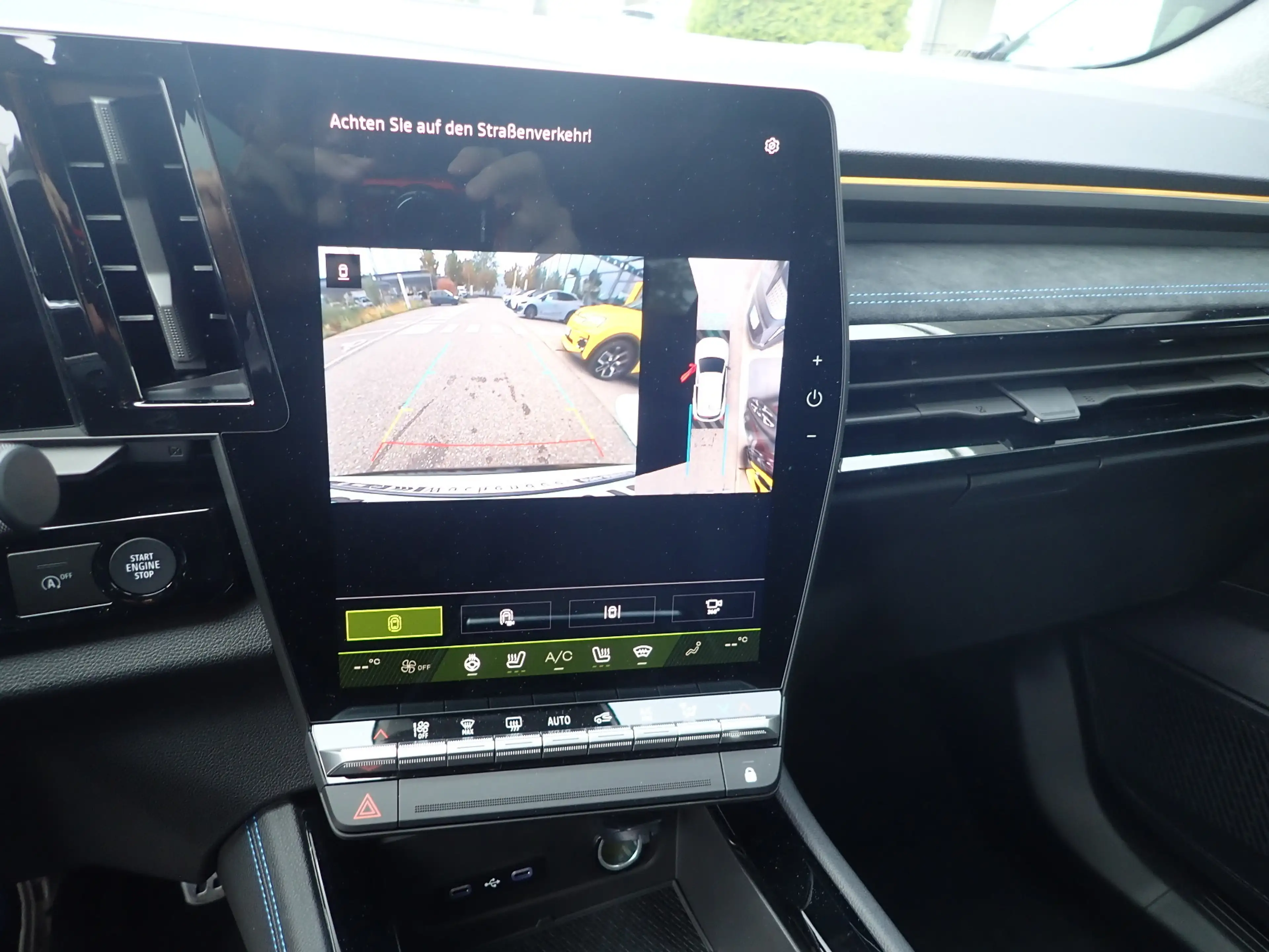 Renault Austral Esprit Alpine Mild Hybrid 150 Automatik — photo 12