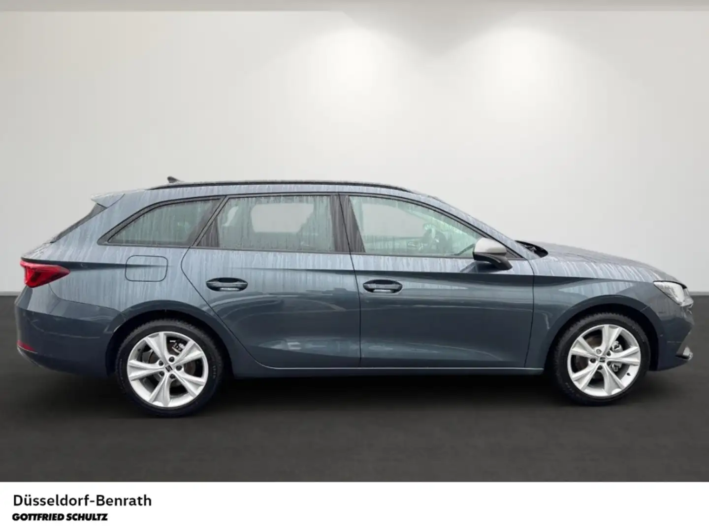 SEAT Leon Sportstourer FR 1.5 eTSI Navi LED Full Link Einpar Grau - 2