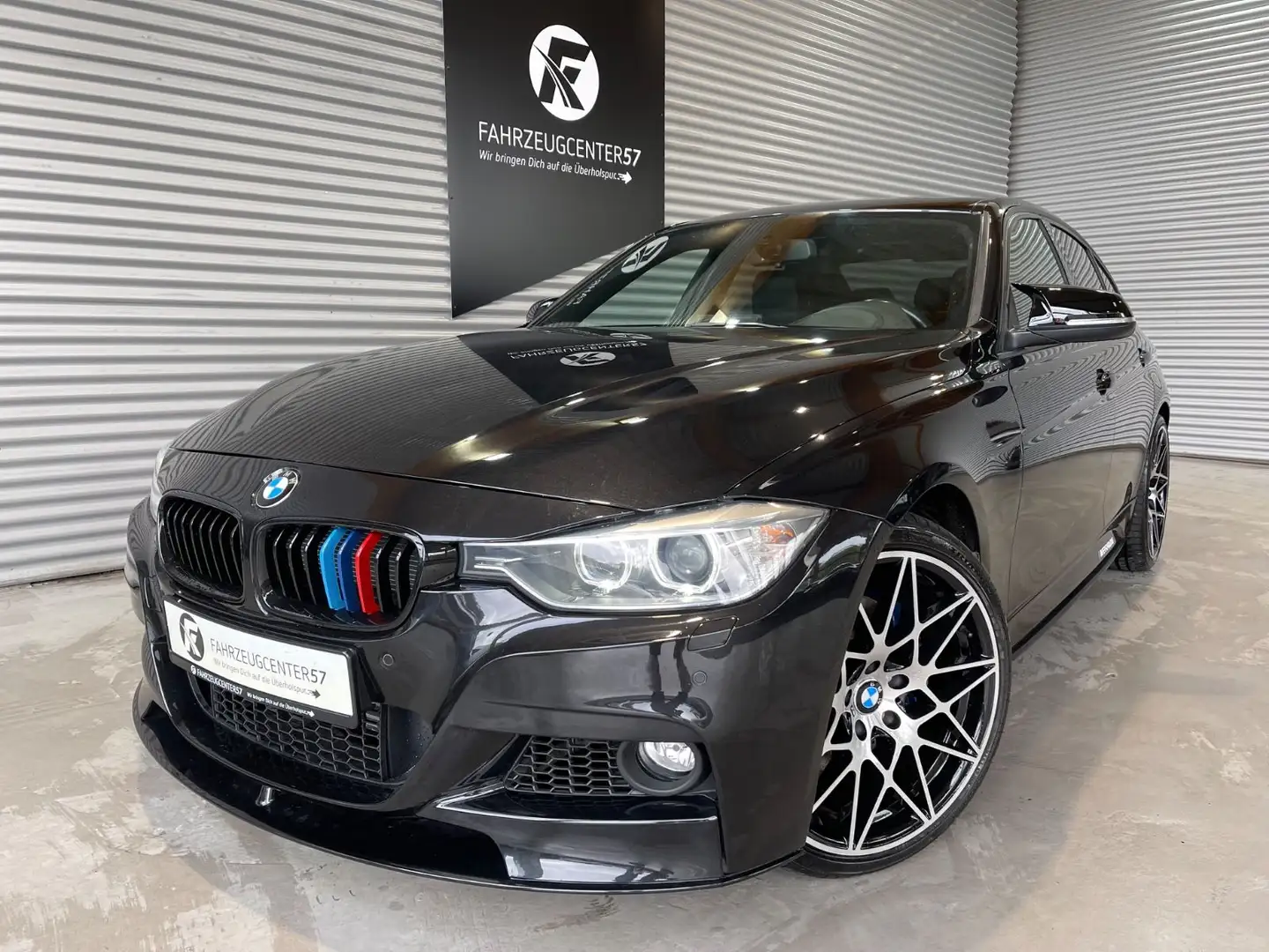BMW 335 i xDrive  M-PERFORMANCE/RFK/H&K/HUD/PDC/NAVI Negro - 1