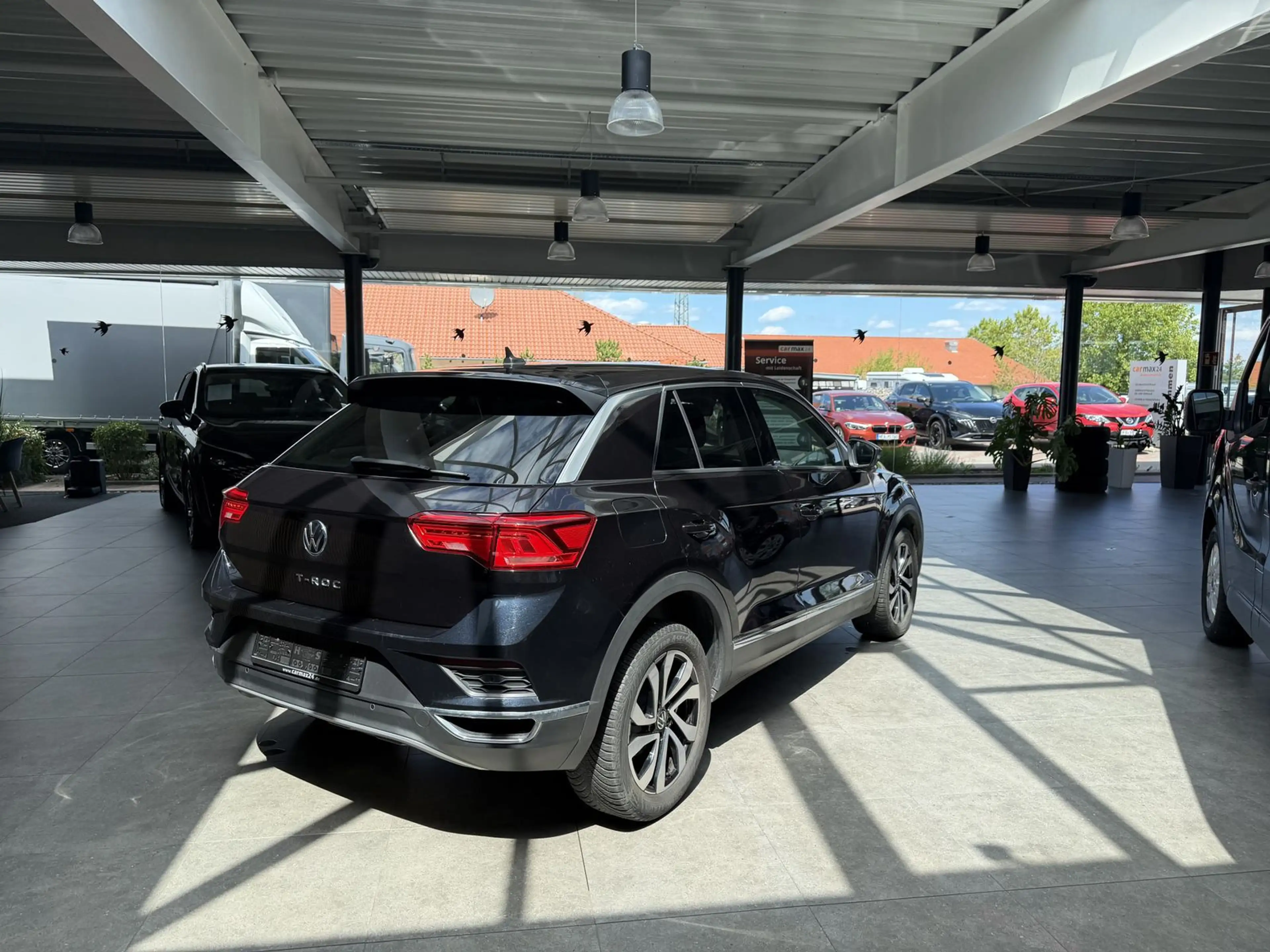 Volkswagen T-Roc 2.0TDI DSG Active Navi — photo 3