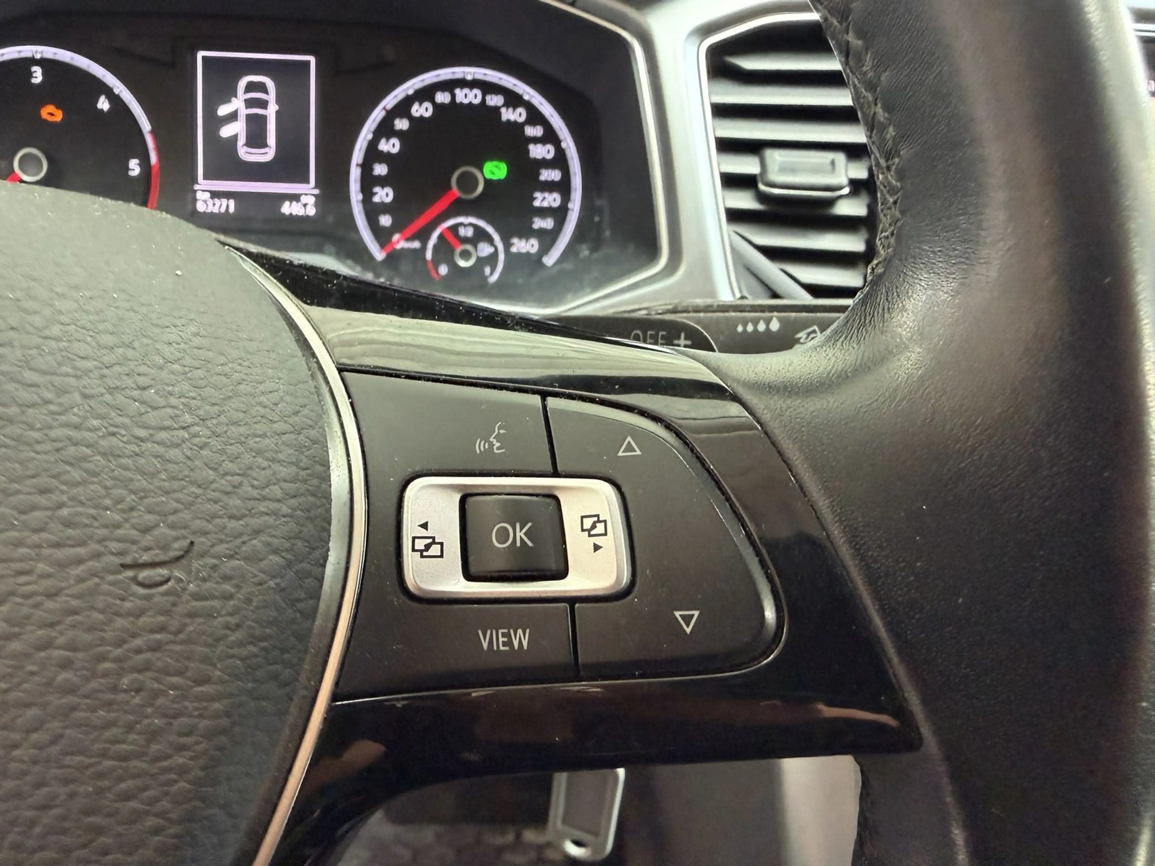 Volkswagen T-Roc 2.0TDI DSG Active Navi — photo 15
