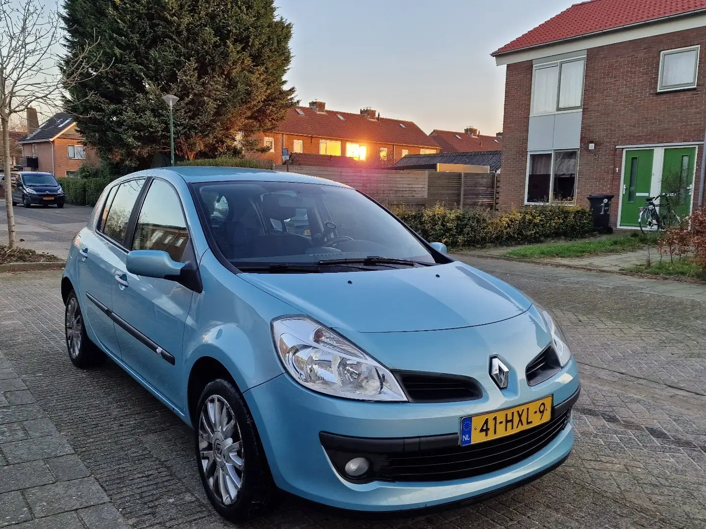 Renault Clio 1.2-16V Collection Blauw - 1