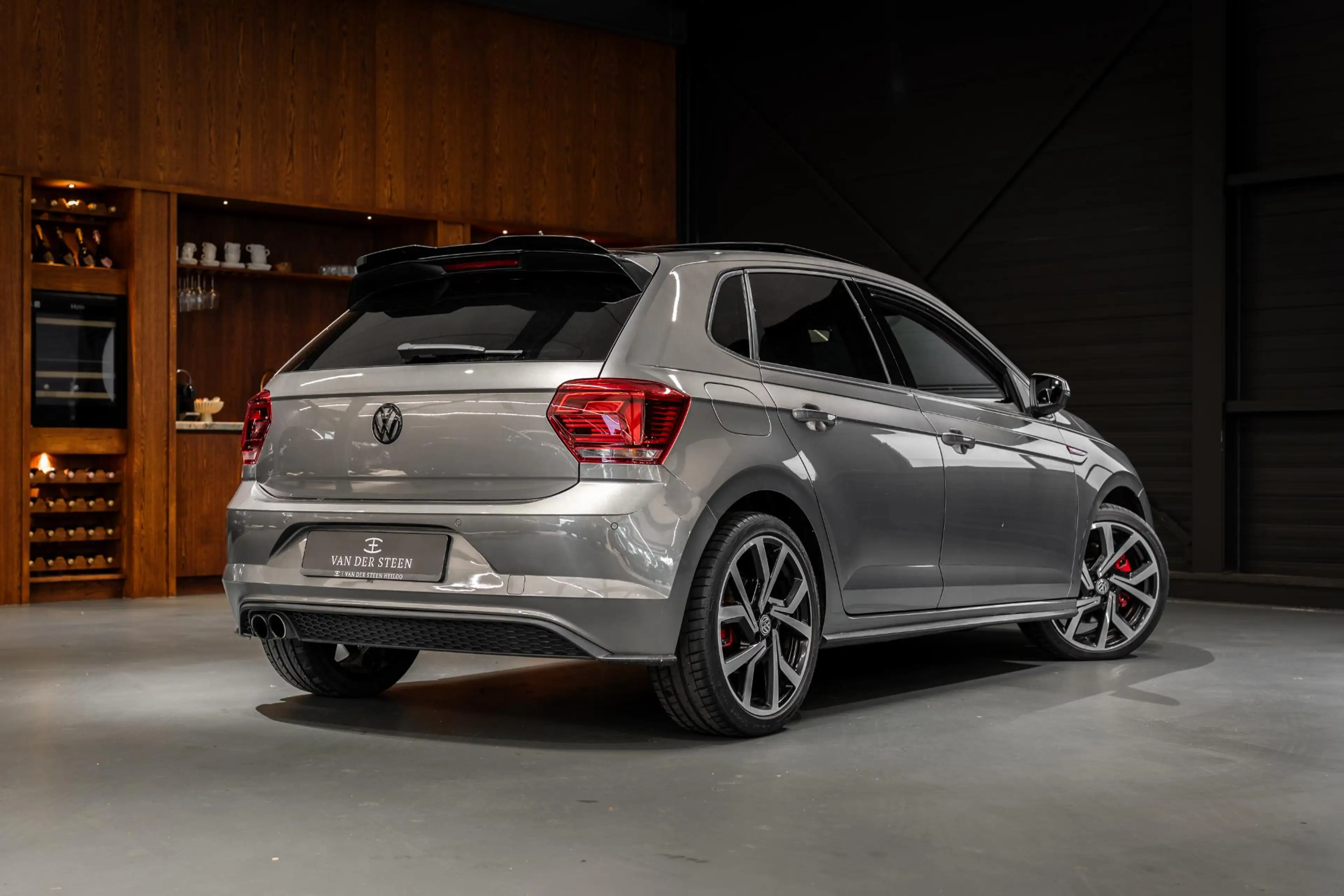 Volkswagen Polo GTI 2.0 TSI Pano | Adapt. Cruise — photo 2