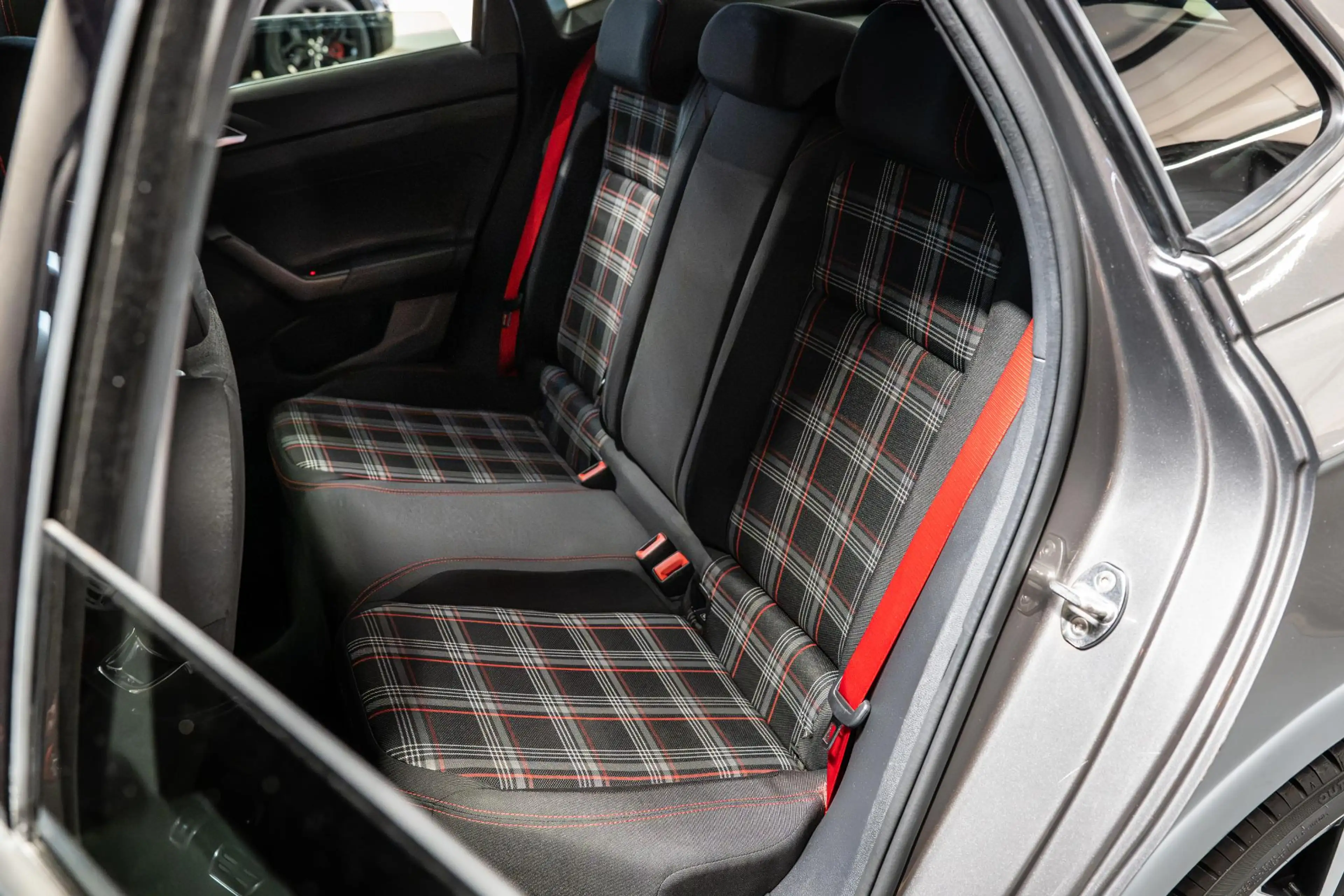 Volkswagen Polo GTI 2.0 TSI Pano | Adapt. Cruise — photo 4