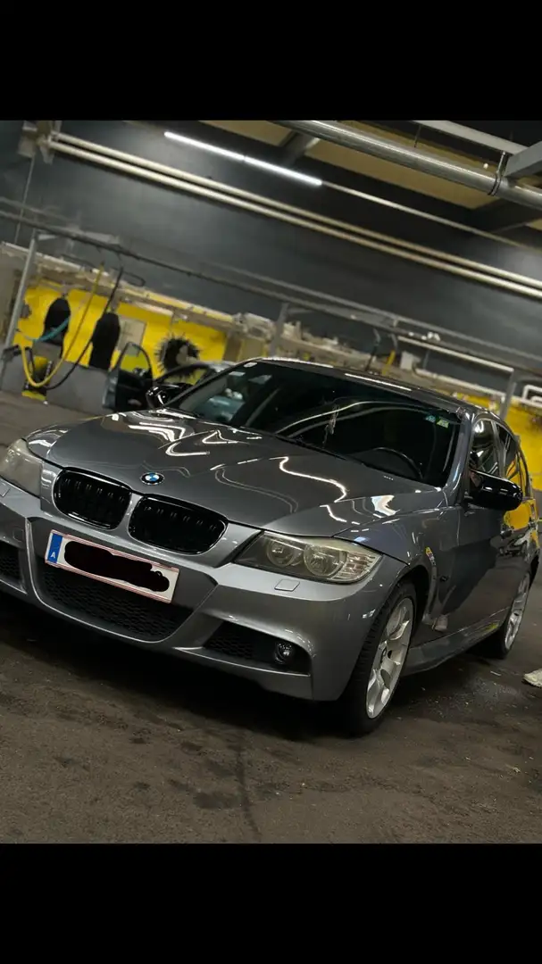 BMW 318 318d Advantage Grau - 1