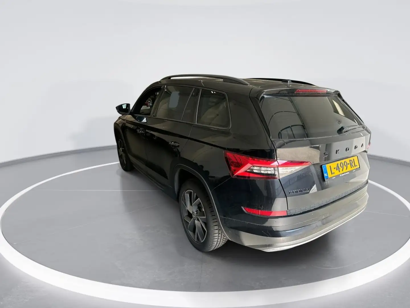 Skoda Kodiaq 1.5 TSI Sportline Business · Camera · Keyless · Ap Zwart - 2