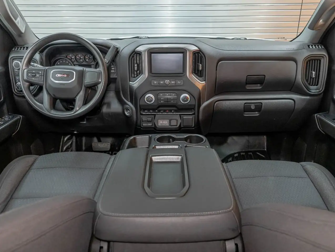 GMC Sierra 1500 снимка GMC Sierra 1500