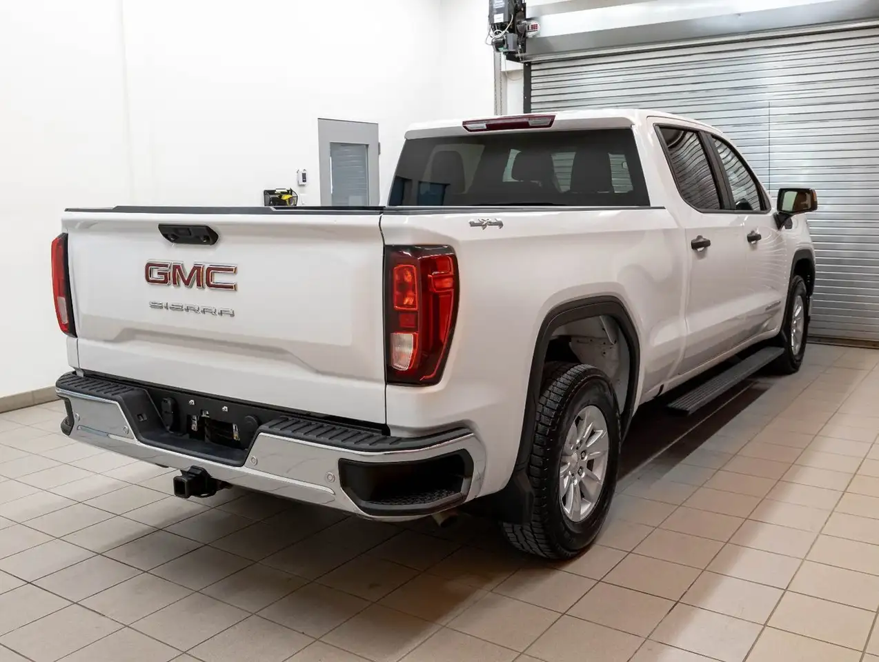 GMC Sierra 1500 снимка GMC Sierra 1500