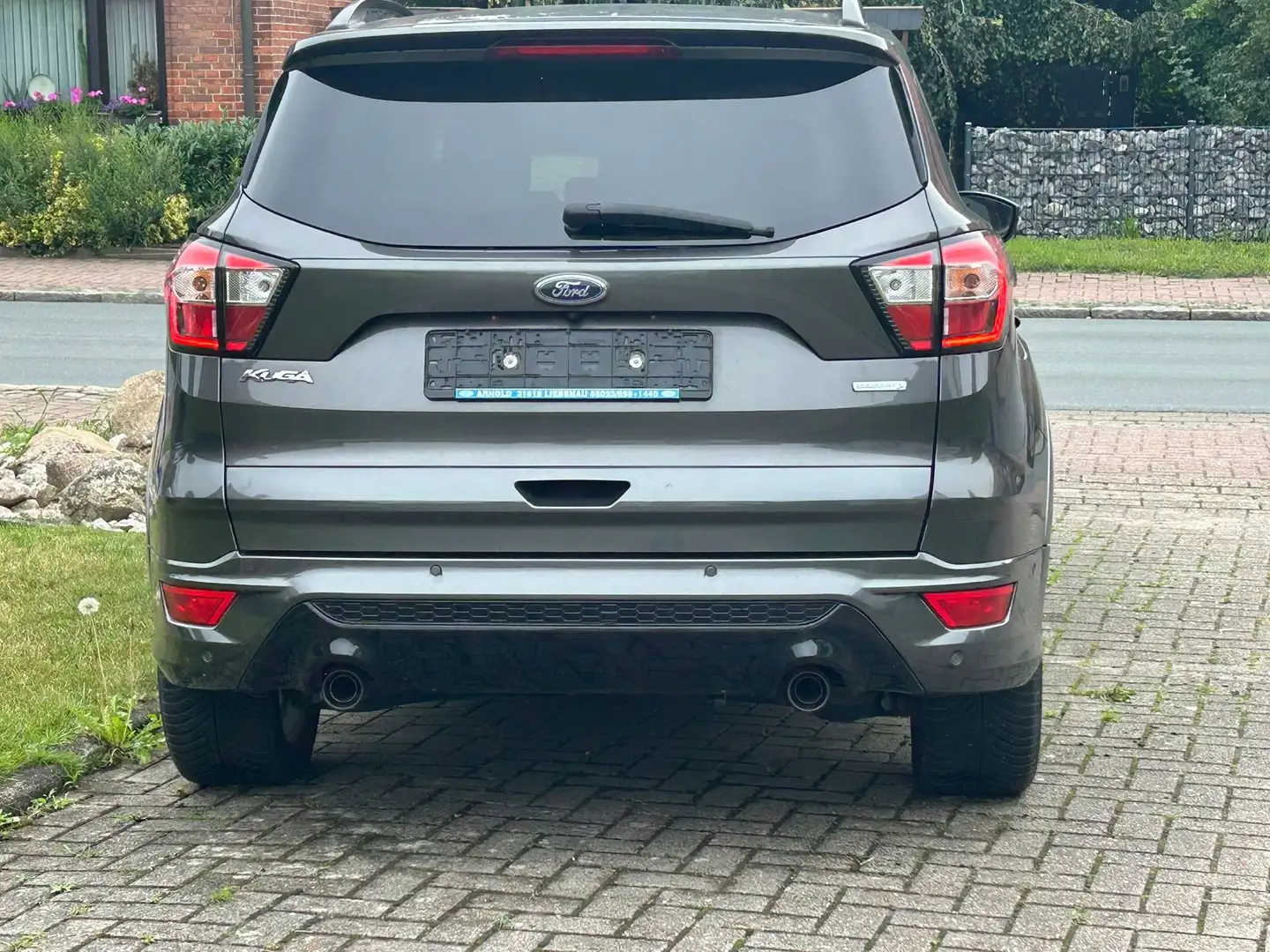Ford Kuga ST-Line Grau - 2