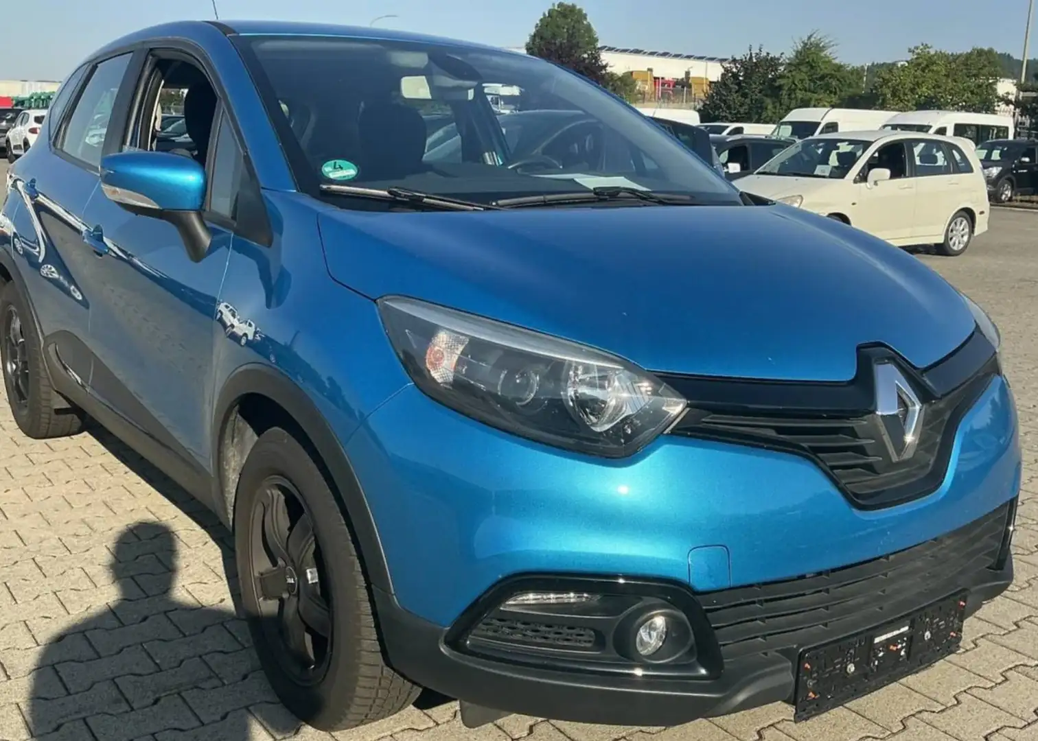 Renault Captur Dynamique Blau - 1