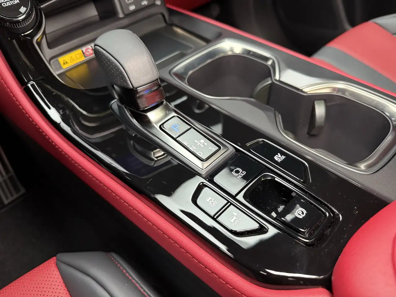 Lexus NX снимка Lexus NX