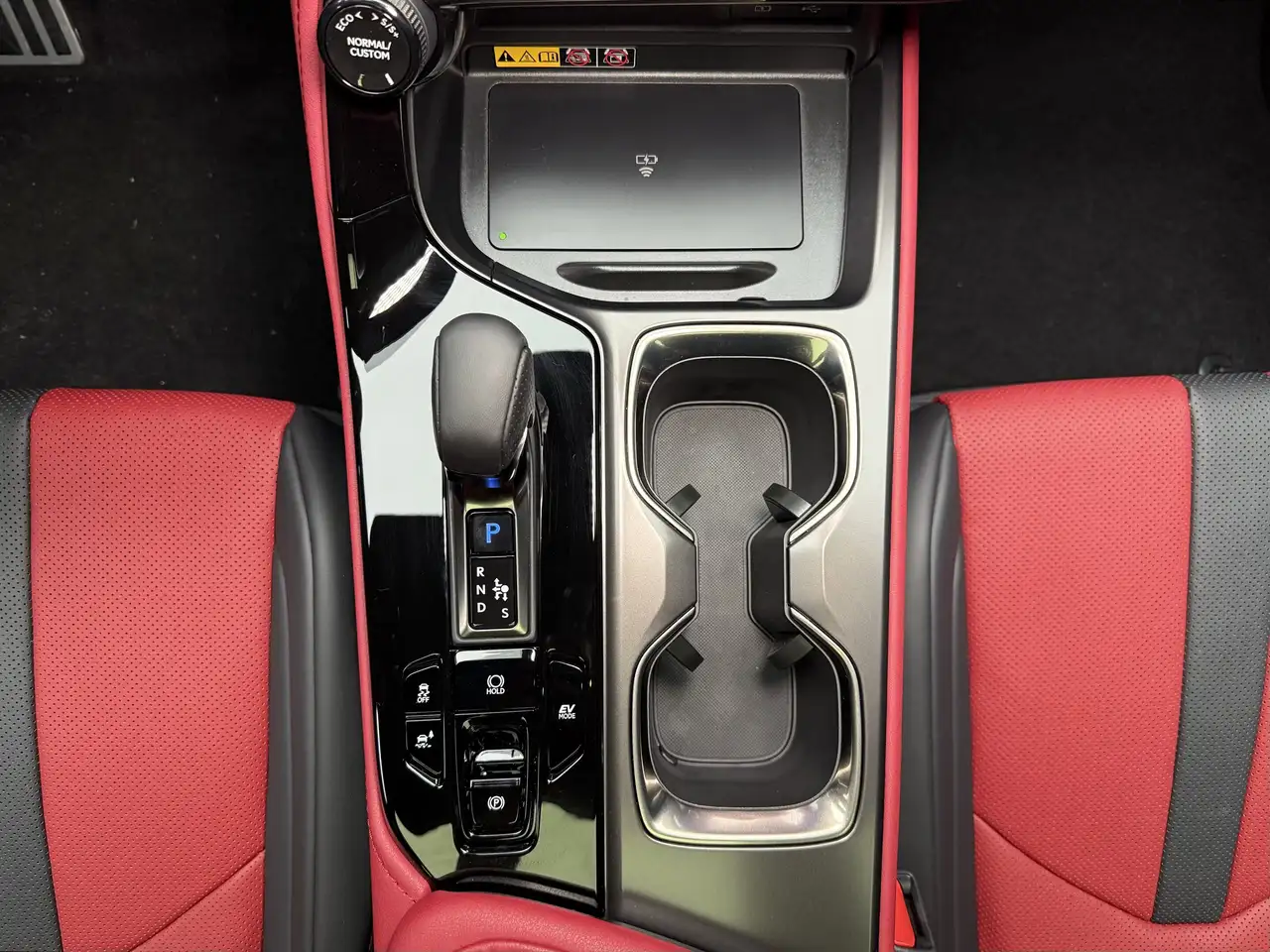 Lexus NX снимка Lexus NX