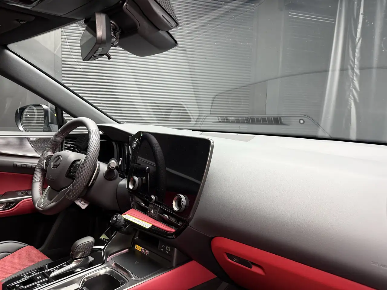 Lexus NX снимка Lexus NX