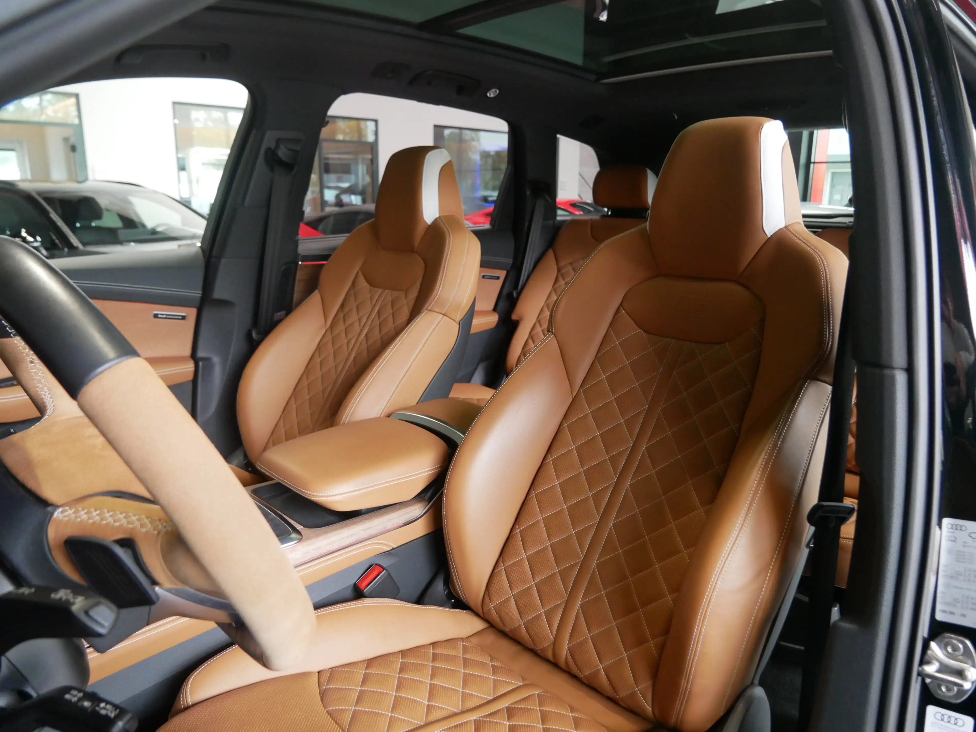 Audi SQ7 4.0 TFSI quattro Exclusive 22 S Line Voll — photo 13