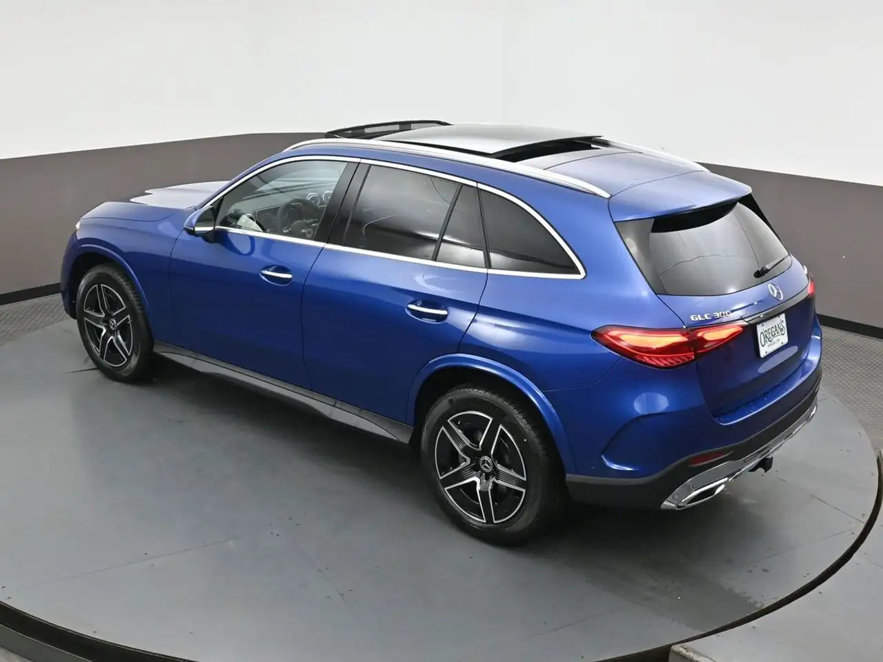 Mercedes-Benz GLC снимка Mercedes-Benz GLC